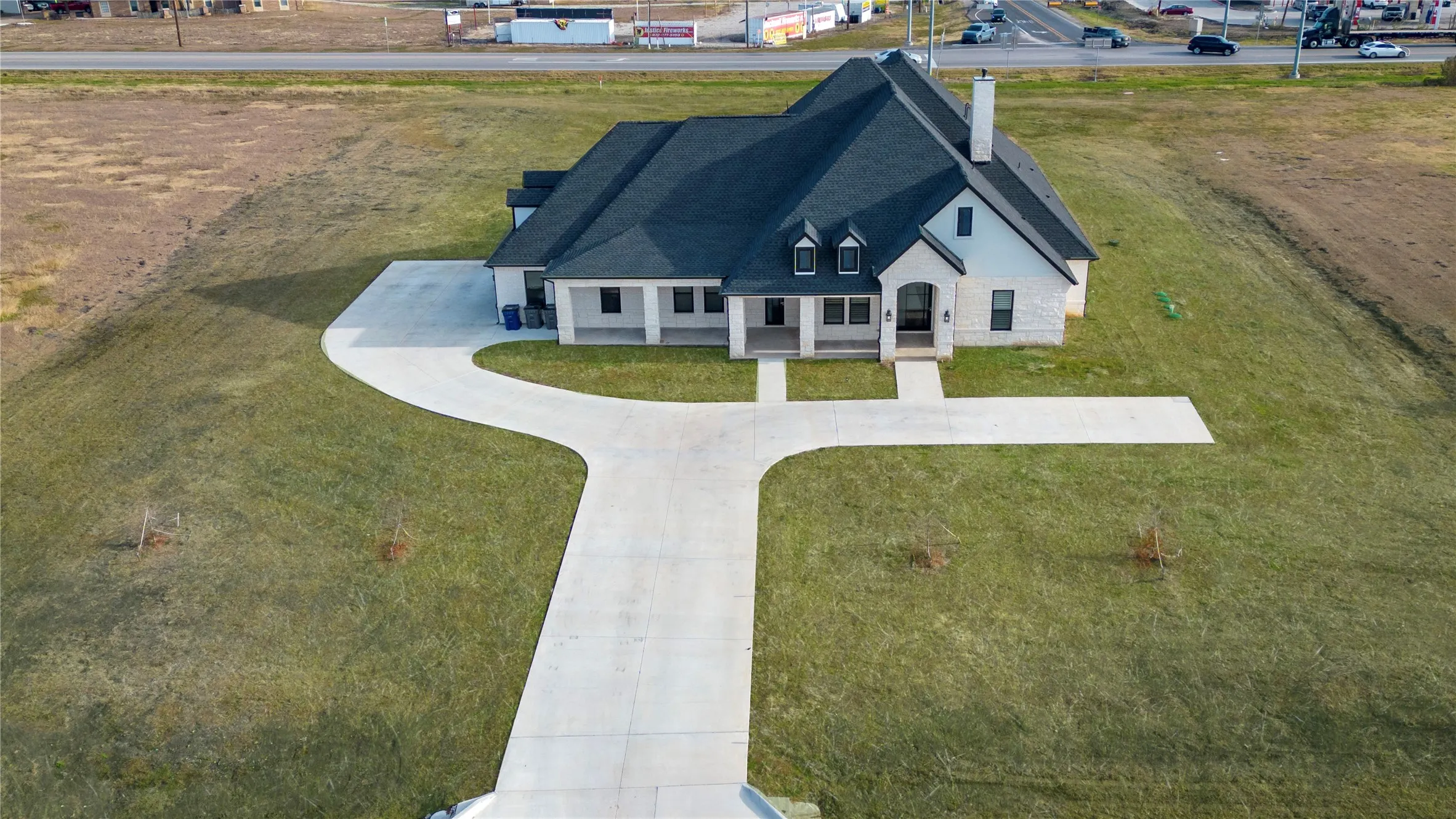 Single Family Residence For Sale in Rockwall County , 165 Ranch House Road, Rockwall, Texas 75032, 4 Bedroom, 4 Bathroom, 3 Garage spaces, 3,479 Sqft, built in 2021, mls#21374236, Real Estate Agent in Rockwall, Homes For Sale in Rockwall county, Homes For Sale in Rockwall, Realtor in Rockwall Texas, Real Estate Brokerage Independent Realty Texas, Luminita Cordes Realtor