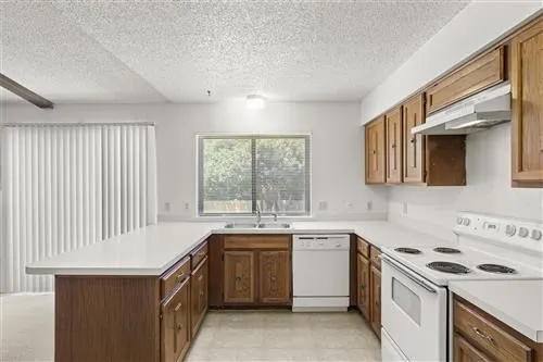 Single Family Residence For Rent in Tarrant County , 2205 Foxcroft Lane, Arlington, Texas 76014, 3 Bedroom, 2 Bathroom, 2 Garage spaces, 1,706 Sqft, built in 1980, mls#21380779, Real Estate Agent in Arlington, Homes For Rent in Tarrant county, Homes For Rent in Arlington, Realtor in Arlington Texas, Real Estate Brokerage Independent Realty Texas, Luminita Cordes Realtor