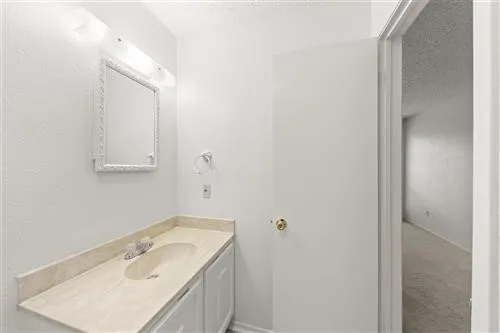 Single Family Residence For Rent in Tarrant County , 2205 Foxcroft Lane, Arlington, Texas 76014, 3 Bedroom, 2 Bathroom, 2 Garage spaces, 1,706 Sqft, built in 1980, mls#21380779, Real Estate Agent in Arlington, Homes For Rent in Tarrant county, Homes For Rent in Arlington, Realtor in Arlington Texas, Real Estate Brokerage Independent Realty Texas, Luminita Cordes Realtor