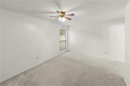 Single Family Residence For Rent in Tarrant County , 2205 Foxcroft Lane, Arlington, Texas 76014, 3 Bedroom, 2 Bathroom, 2 Garage spaces, 1,706 Sqft, built in 1980, mls#21380779, Real Estate Agent in Arlington, Homes For Rent in Tarrant county, Homes For Rent in Arlington, Realtor in Arlington Texas, Real Estate Brokerage Independent Realty Texas, Luminita Cordes Realtor