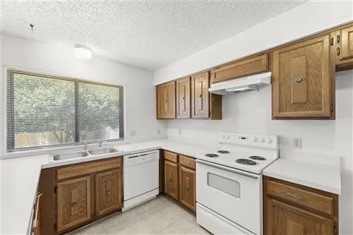 Single Family Residence For Rent in Tarrant County , 2205 Foxcroft Lane, Arlington, Texas 76014, 3 Bedroom, 2 Bathroom, 2 Garage spaces, 1,706 Sqft, built in 1980, mls#21380779, Real Estate Agent in Arlington, Homes For Rent in Tarrant county, Homes For Rent in Arlington, Realtor in Arlington Texas, Real Estate Brokerage Independent Realty Texas, Luminita Cordes Realtor