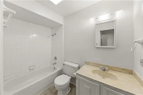 Single Family Residence For Rent in Tarrant County , 2205 Foxcroft Lane, Arlington, Texas 76014, 3 Bedroom, 2 Bathroom, 2 Garage spaces, 1,706 Sqft, built in 1980, mls#21380779, Real Estate Agent in Arlington, Homes For Rent in Tarrant county, Homes For Rent in Arlington, Realtor in Arlington Texas, Real Estate Brokerage Independent Realty Texas, Luminita Cordes Realtor