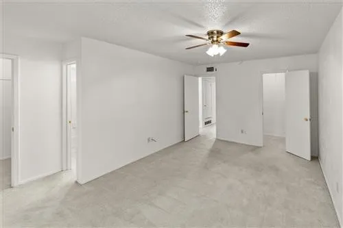 Single Family Residence For Rent in Tarrant County , 2205 Foxcroft Lane, Arlington, Texas 76014, 3 Bedroom, 2 Bathroom, 2 Garage spaces, 1,706 Sqft, built in 1980, mls#21380779, Real Estate Agent in Arlington, Homes For Rent in Tarrant county, Homes For Rent in Arlington, Realtor in Arlington Texas, Real Estate Brokerage Independent Realty Texas, Luminita Cordes Realtor