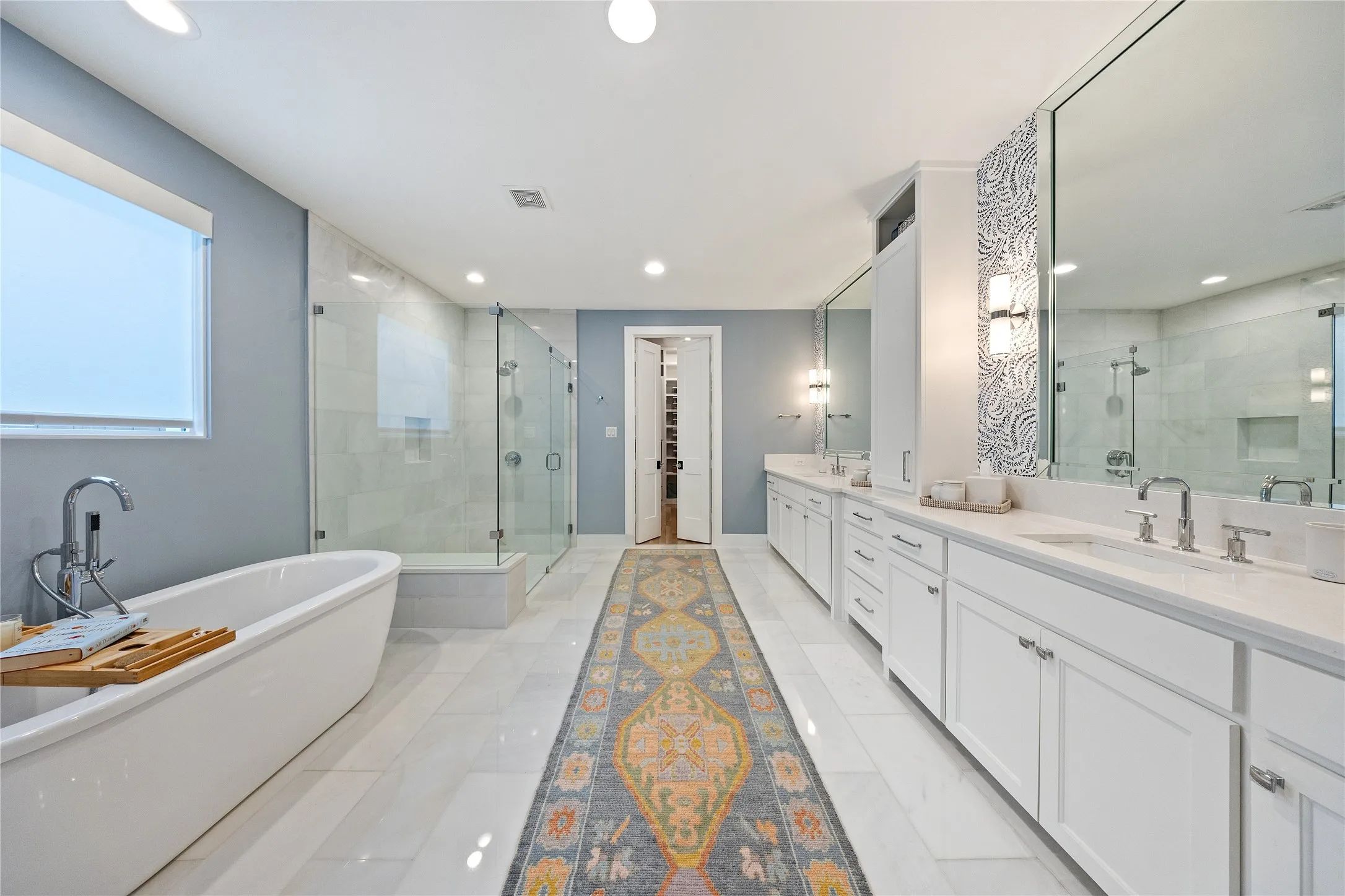 Single Family Residence For Sale in Dallas County , 6716 Oriole Drive, Dallas, Texas 75209, 4 Bedroom, 5 Bathroom, 2 Garage spaces, 4,718 Sqft, built in 2020, mls#21376641, Real Estate Agent in Dallas, Homes For Sale in Dallas county, Homes For Sale in Dallas, Realtor in Dallas Texas, Real Estate Brokerage Independent Realty Texas, Luminita Cordes Realtor