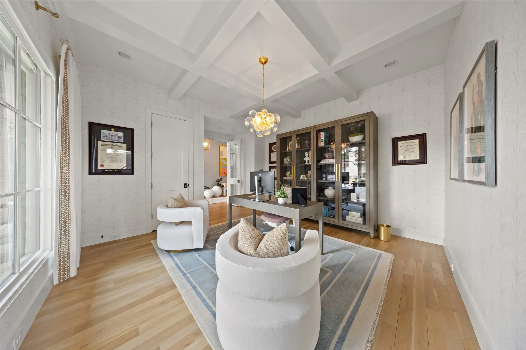 Single Family Residence For Sale in Dallas County , 6716 Oriole Drive, Dallas, Texas 75209, 4 Bedroom, 5 Bathroom, 2 Garage spaces, 4,718 Sqft, built in 2020, mls#21376641, Real Estate Agent in Dallas, Homes For Sale in Dallas county, Homes For Sale in Dallas, Realtor in Dallas Texas, Real Estate Brokerage Independent Realty Texas, Luminita Cordes Realtor