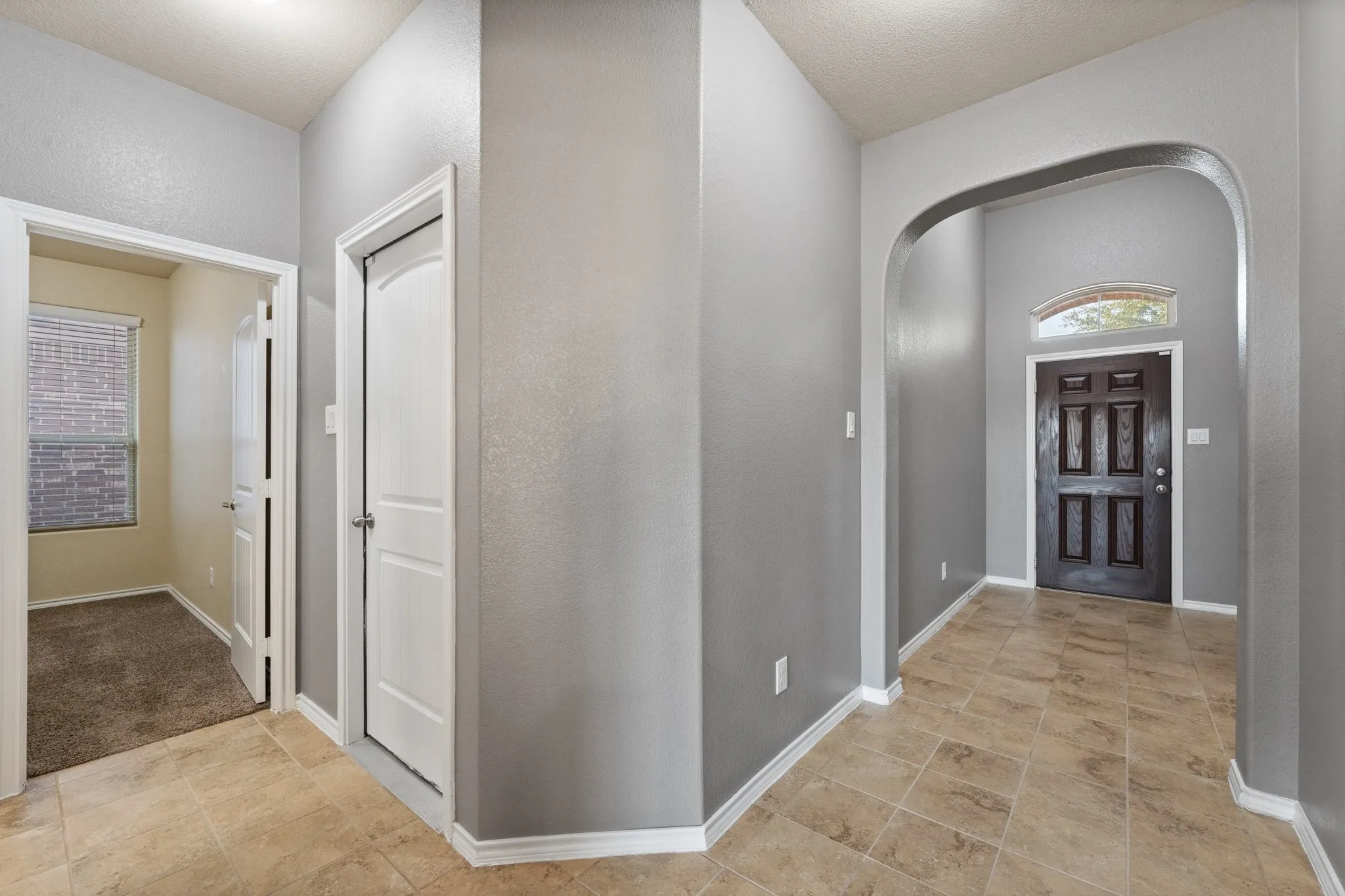 Single Family Residence For Sale in Tarrant County , 1105 Sierra Blanca Drive, Fort Worth, Texas 76028, 4 Bedroom, 2 Bathroom, 2 Garage spaces, 1,560 Sqft, built in 2015, mls#21374012, Real Estate Agent in Fort Worth, Homes For Sale in Tarrant county, Homes For Sale in Fort Worth, Realtor in Fort Worth Texas, Real Estate Brokerage Independent Realty Texas, Luminita Cordes Realtor