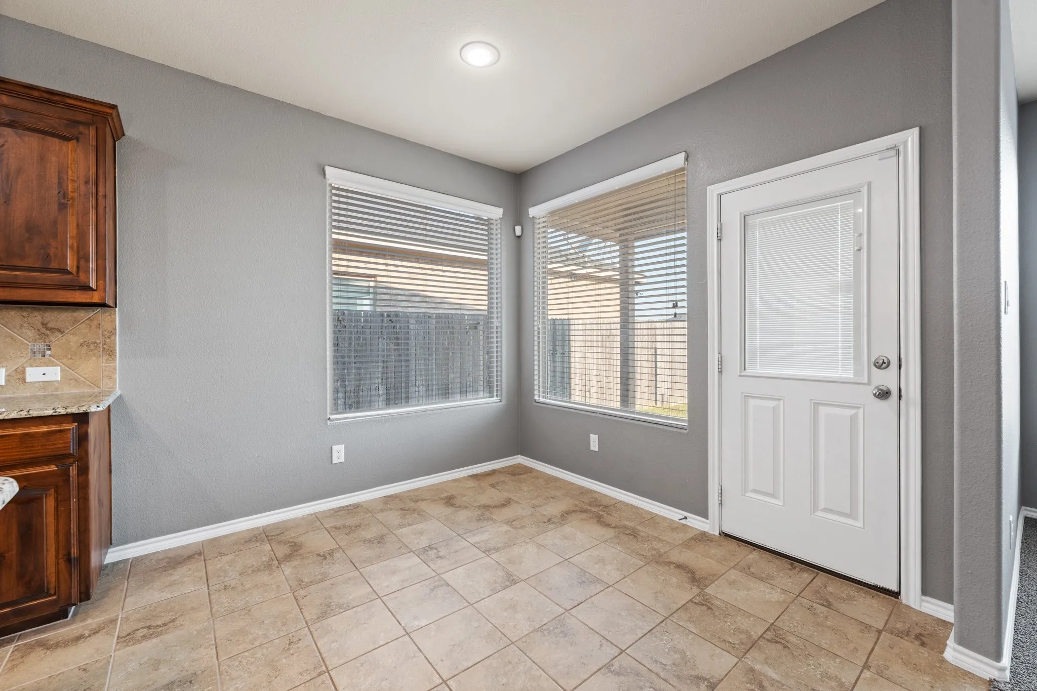 Single Family Residence For Sale in Tarrant County , 1105 Sierra Blanca Drive, Fort Worth, Texas 76028, 4 Bedroom, 2 Bathroom, 2 Garage spaces, 1,560 Sqft, built in 2015, mls#21374012, Real Estate Agent in Fort Worth, Homes For Sale in Tarrant county, Homes For Sale in Fort Worth, Realtor in Fort Worth Texas, Real Estate Brokerage Independent Realty Texas, Luminita Cordes Realtor