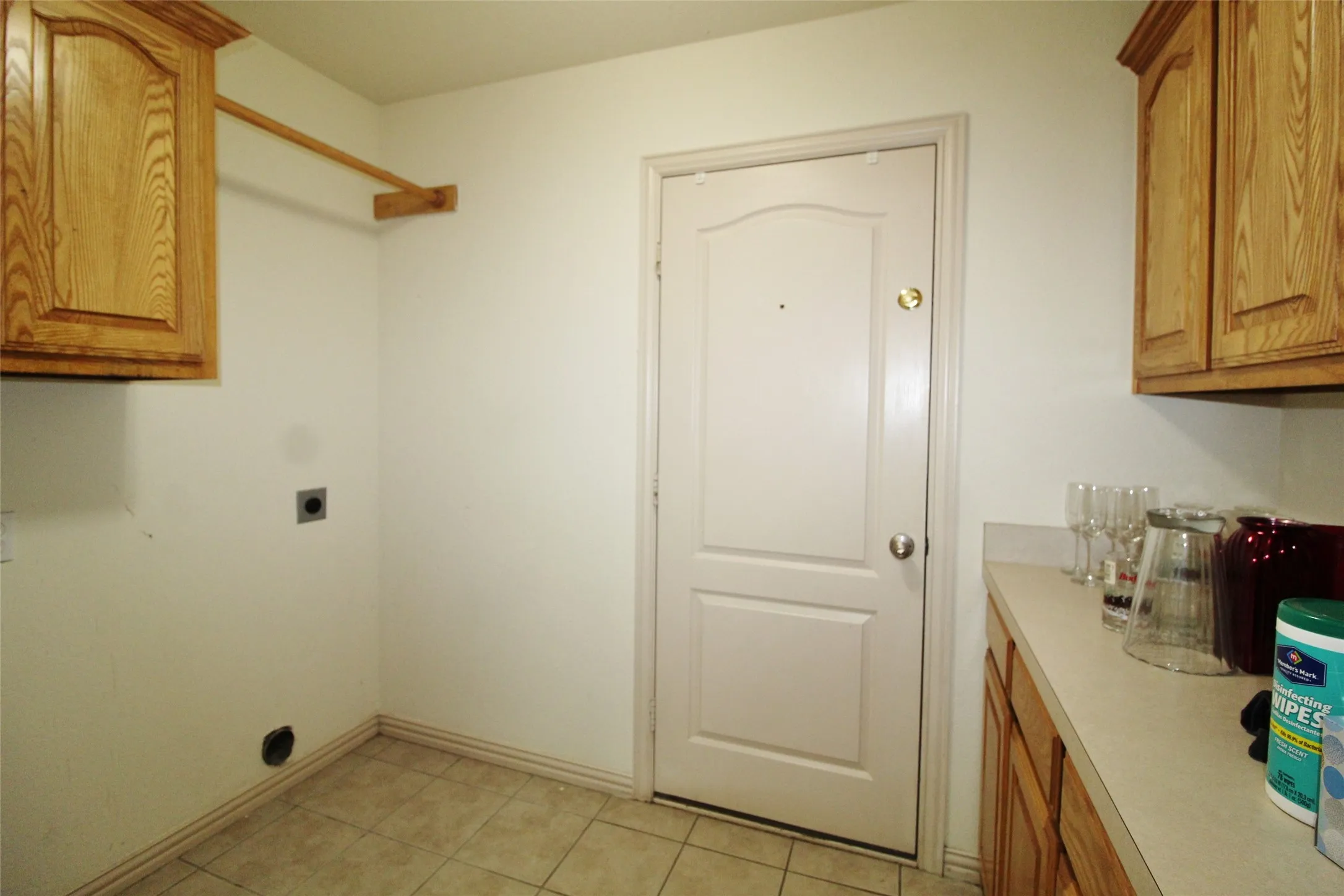 Single Family Residence For Rent in Ellis County , 6218 Bentwood Drive, Midlothian, Texas 76065, 4 Bedroom, 2 Bathroom, 2 Garage spaces, 1,860 Sqft, built in 2002, mls#21380790, Real Estate Agent in Midlothian, Homes For Rent in Ellis county, Homes For Rent in Midlothian, Realtor in Midlothian Texas, Real Estate Brokerage Independent Realty Texas, Luminita Cordes Realtor