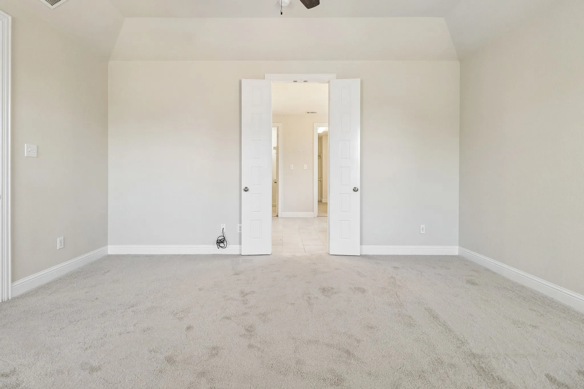 Single Family Residence For Sale in Tarrant County , 609 Richard Street, Crowley, Texas 76036, 4 Bedroom, 2 Bathroom, 2 Garage spaces, 2,357 Sqft, built in 2019, mls#21377370, Real Estate Agent in Crowley, Homes For Sale in Tarrant county, Homes For Sale in Crowley, Realtor in Crowley Texas, Real Estate Brokerage Independent Realty Texas, Luminita Cordes Realtor