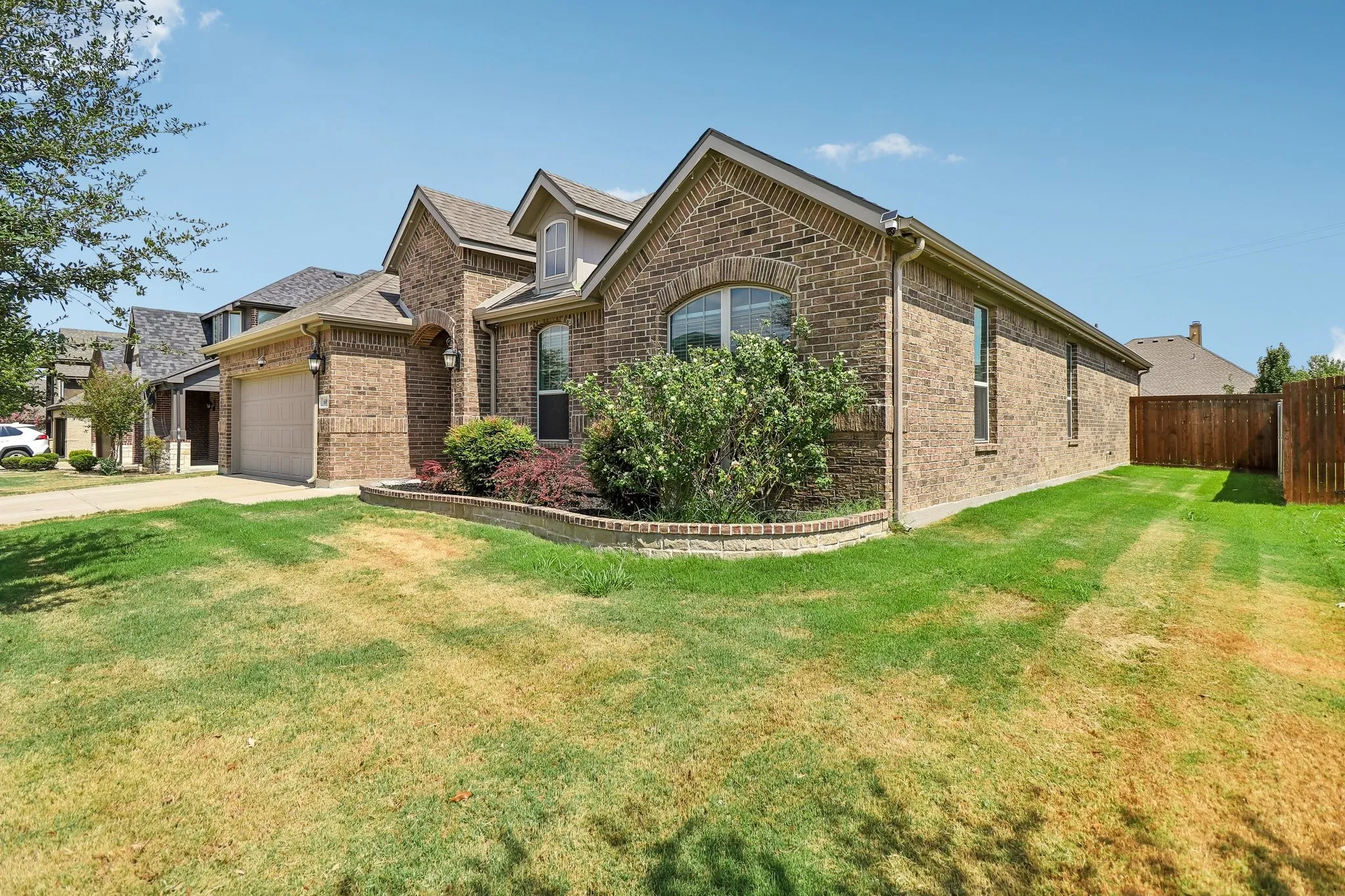 Single Family Residence For Sale in Tarrant County , 609 Richard Street, Crowley, Texas 76036, 4 Bedroom, 2 Bathroom, 2 Garage spaces, 2,357 Sqft, built in 2019, mls#21377370, Real Estate Agent in Crowley, Homes For Sale in Tarrant county, Homes For Sale in Crowley, Realtor in Crowley Texas, Real Estate Brokerage Independent Realty Texas, Luminita Cordes Realtor