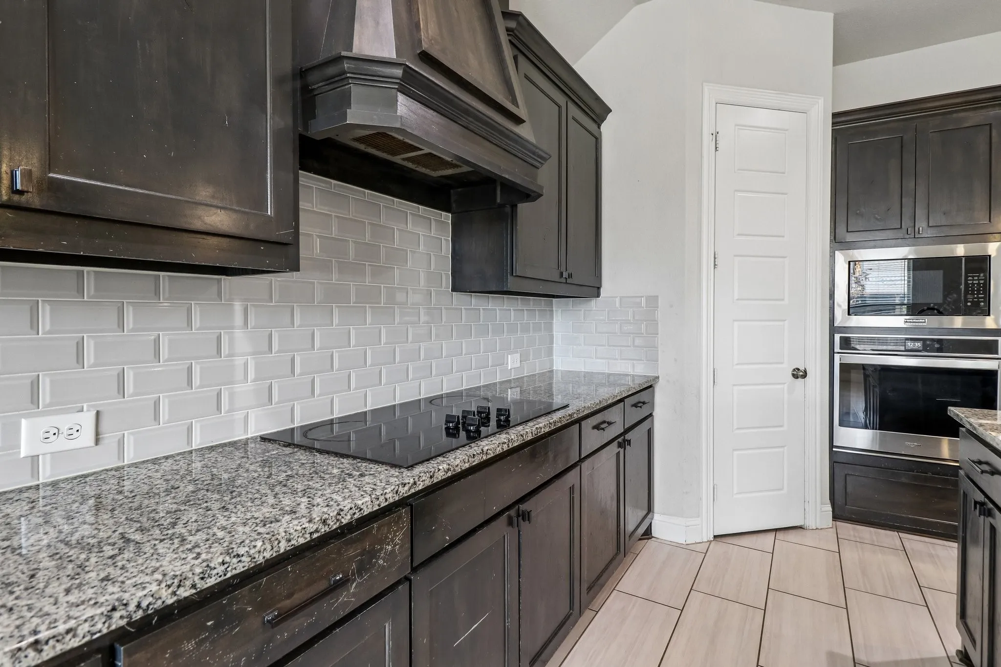 Single Family Residence For Sale in Tarrant County , 609 Richard Street, Crowley, Texas 76036, 4 Bedroom, 2 Bathroom, 2 Garage spaces, 2,357 Sqft, built in 2019, mls#21377370, Real Estate Agent in Crowley, Homes For Sale in Tarrant county, Homes For Sale in Crowley, Realtor in Crowley Texas, Real Estate Brokerage Independent Realty Texas, Luminita Cordes Realtor