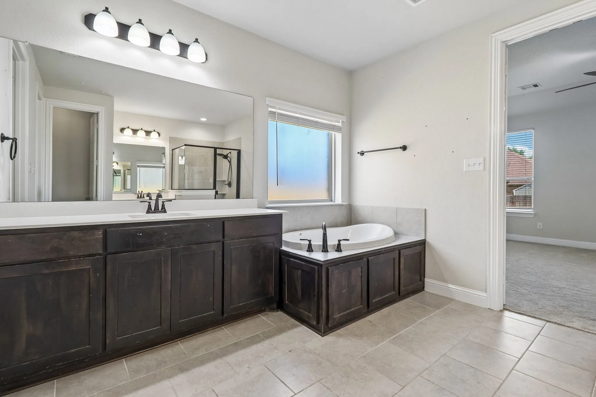 Single Family Residence For Sale in Tarrant County , 609 Richard Street, Crowley, Texas 76036, 4 Bedroom, 2 Bathroom, 2 Garage spaces, 2,357 Sqft, built in 2019, mls#21377370, Real Estate Agent in Crowley, Homes For Sale in Tarrant county, Homes For Sale in Crowley, Realtor in Crowley Texas, Real Estate Brokerage Independent Realty Texas, Luminita Cordes Realtor