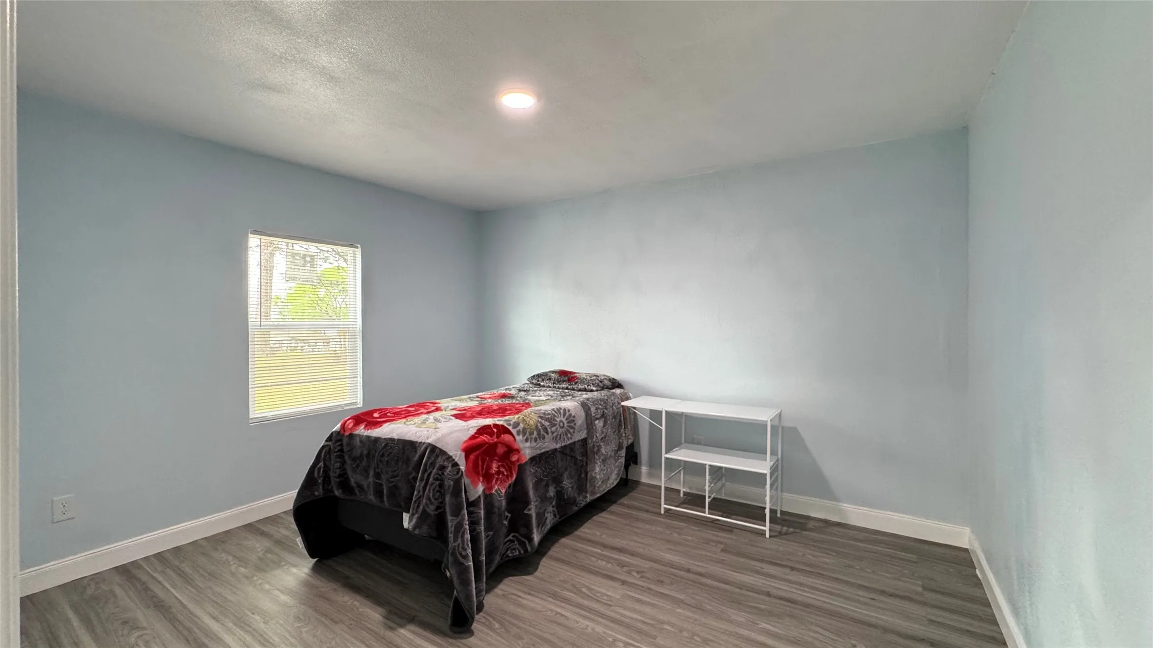 Single Family Residence For Sale in Henderson County , 191 Harmon Road, Gun Barrel City, Texas 75156, 2 Bedroom, 1 Bathroom, Garage spaces, 1,056 Sqft, built in 1967, mls#21380812, Real Estate Agent in Gun Barrel City, Homes For Sale in Henderson county, Homes For Sale in Gun Barrel City, Realtor in Gun Barrel City Texas, Real Estate Brokerage Independent Realty Texas, Luminita Cordes Realtor