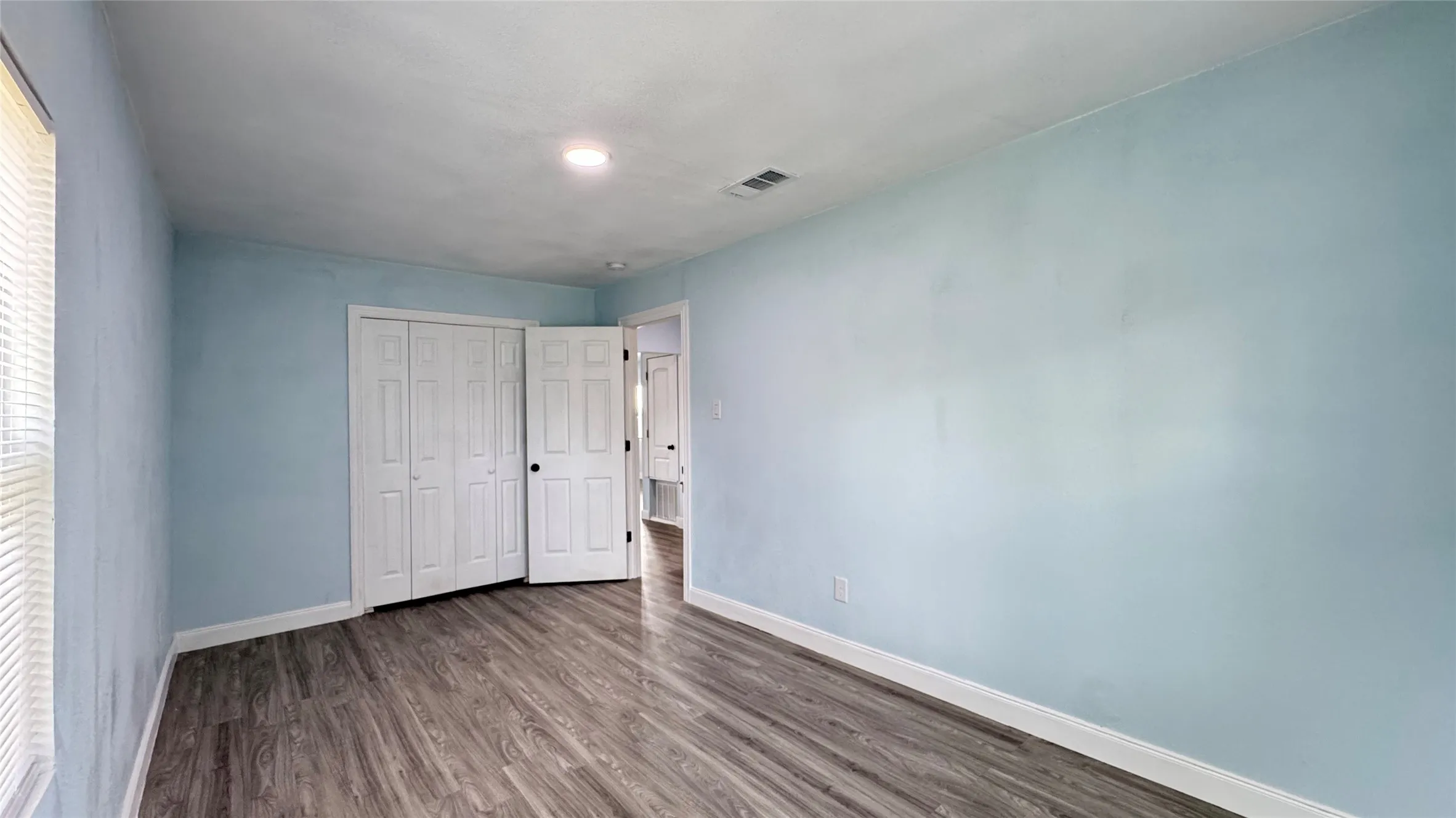 Single Family Residence For Sale in Henderson County , 191 Harmon Road, Gun Barrel City, Texas 75156, 2 Bedroom, 1 Bathroom, Garage spaces, 1,056 Sqft, built in 1967, mls#21380812, Real Estate Agent in Gun Barrel City, Homes For Sale in Henderson county, Homes For Sale in Gun Barrel City, Realtor in Gun Barrel City Texas, Real Estate Brokerage Independent Realty Texas, Luminita Cordes Realtor