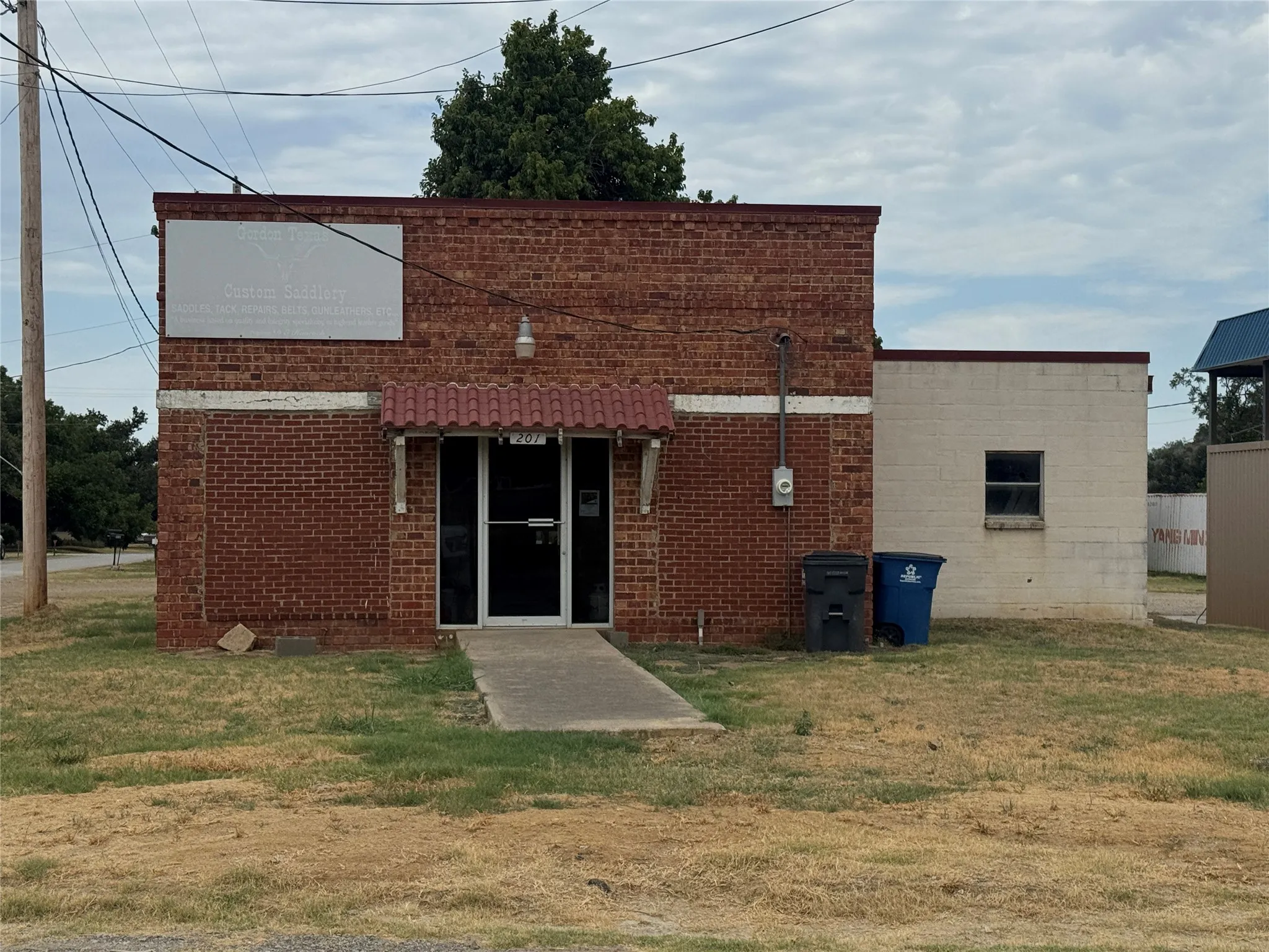 Business For Sale in Palo Pinto County , 201 E Crockett Street, Gordon, Texas 76066, 0, 0, Garage spaces, 0 Sqft, built in 1900, mls#21372748, Real Estate Agent in Gordon, Homes For Sale in Palo Pinto county, Homes For Sale in Gordon, Realtor in Gordon Texas, Real Estate Brokerage Independent Realty Texas, Luminita Cordes Realtor