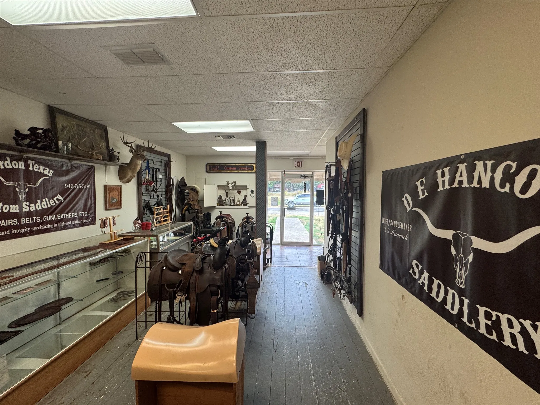 Business For Sale in Palo Pinto County , 201 E Crockett Street, Gordon, Texas 76066, 0, 0, Garage spaces, 0 Sqft, built in 1900, mls#21372748, Real Estate Agent in Gordon, Homes For Sale in Palo Pinto county, Homes For Sale in Gordon, Realtor in Gordon Texas, Real Estate Brokerage Independent Realty Texas, Luminita Cordes Realtor