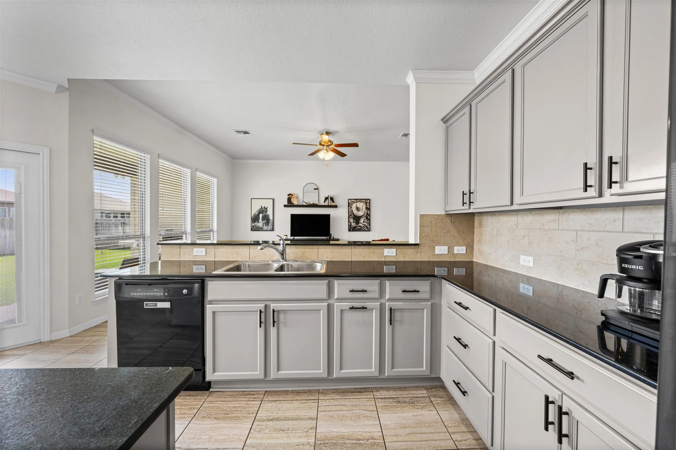 Single Family Residence For Sale in Bell County , 815 Cross Drive, Temple, Texas 76502, 4 Bedroom, 2 Bathroom, 2 Garage spaces, 1,866 Sqft, built in 2018, mls#21380706, Real Estate Agent in Temple, Homes For Sale in Bell county, Homes For Sale in Temple, Realtor in Temple Texas, Real Estate Brokerage Independent Realty Texas, Luminita Cordes Realtor