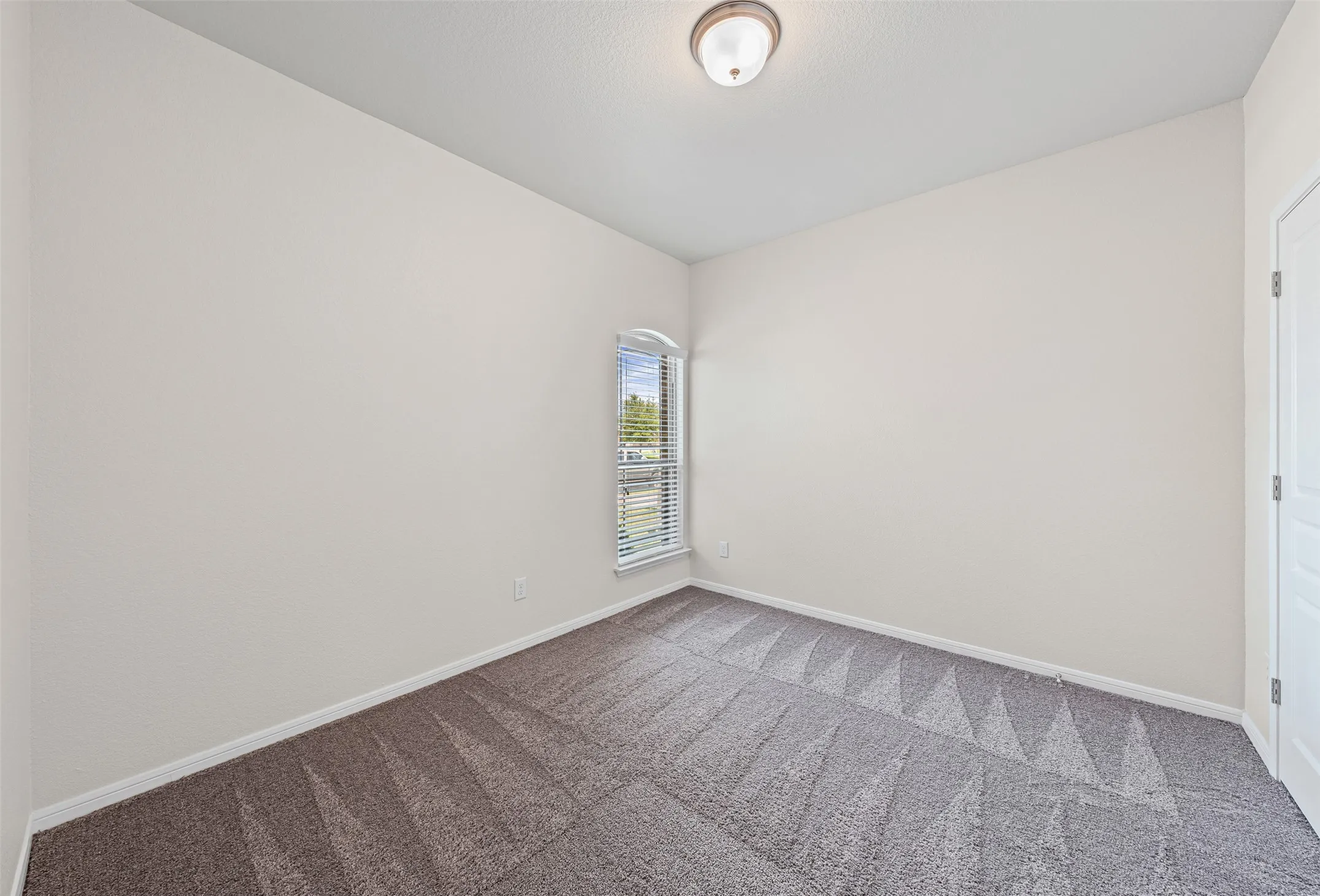 Single Family Residence For Sale in Bell County , 815 Cross Drive, Temple, Texas 76502, 4 Bedroom, 2 Bathroom, 2 Garage spaces, 1,866 Sqft, built in 2018, mls#21380706, Real Estate Agent in Temple, Homes For Sale in Bell county, Homes For Sale in Temple, Realtor in Temple Texas, Real Estate Brokerage Independent Realty Texas, Luminita Cordes Realtor