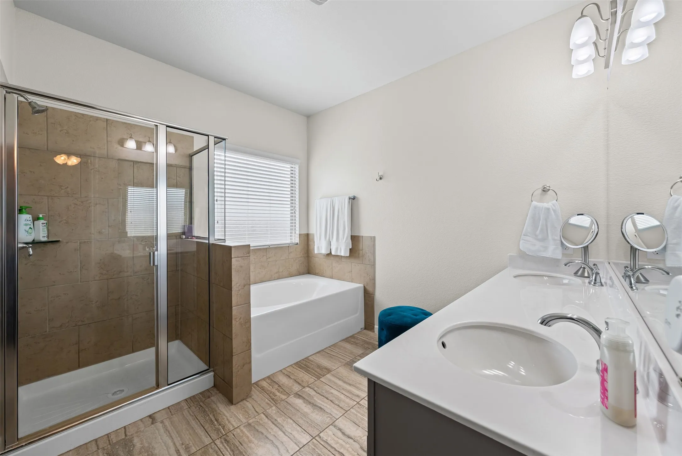 Single Family Residence For Sale in Bell County , 815 Cross Drive, Temple, Texas 76502, 4 Bedroom, 2 Bathroom, 2 Garage spaces, 1,866 Sqft, built in 2018, mls#21380706, Real Estate Agent in Temple, Homes For Sale in Bell county, Homes For Sale in Temple, Realtor in Temple Texas, Real Estate Brokerage Independent Realty Texas, Luminita Cordes Realtor