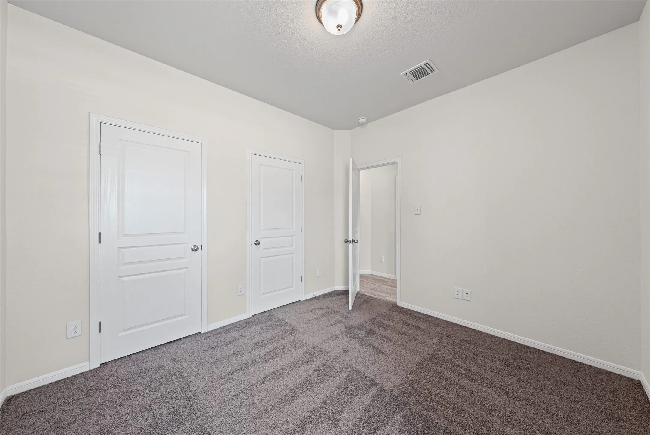 Single Family Residence For Sale in Bell County , 815 Cross Drive, Temple, Texas 76502, 4 Bedroom, 2 Bathroom, 2 Garage spaces, 1,866 Sqft, built in 2018, mls#21380706, Real Estate Agent in Temple, Homes For Sale in Bell county, Homes For Sale in Temple, Realtor in Temple Texas, Real Estate Brokerage Independent Realty Texas, Luminita Cordes Realtor