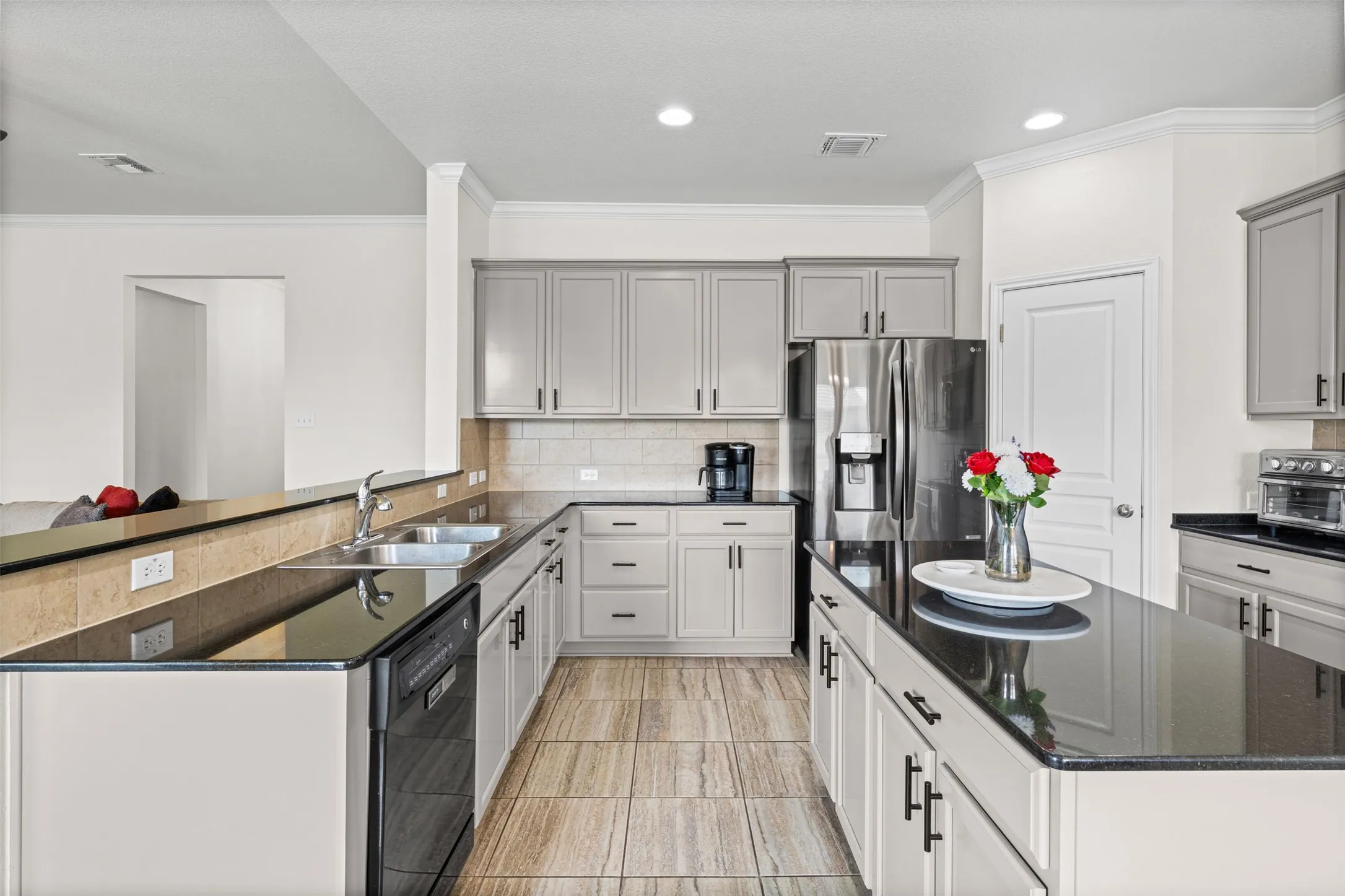 Single Family Residence For Sale in Bell County , 815 Cross Drive, Temple, Texas 76502, 4 Bedroom, 2 Bathroom, 2 Garage spaces, 1,866 Sqft, built in 2018, mls#21380706, Real Estate Agent in Temple, Homes For Sale in Bell county, Homes For Sale in Temple, Realtor in Temple Texas, Real Estate Brokerage Independent Realty Texas, Luminita Cordes Realtor