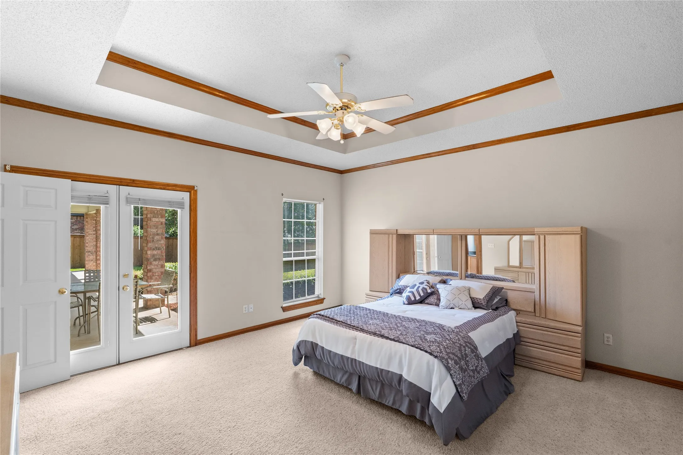 Single Family Residence For Sale in Hopkins County , 500 Kelli Circle, Sulphur Springs, Texas 75482, 3 Bedroom, 2 Bathroom, 2 Garage spaces, 2,136 Sqft, built in 1997, mls#21380519, Real Estate Agent in Sulphur Springs, Homes For Sale in Hopkins county, Homes For Sale in Sulphur Springs, Realtor in Sulphur Springs Texas, Real Estate Brokerage Independent Realty Texas, Luminita Cordes Realtor