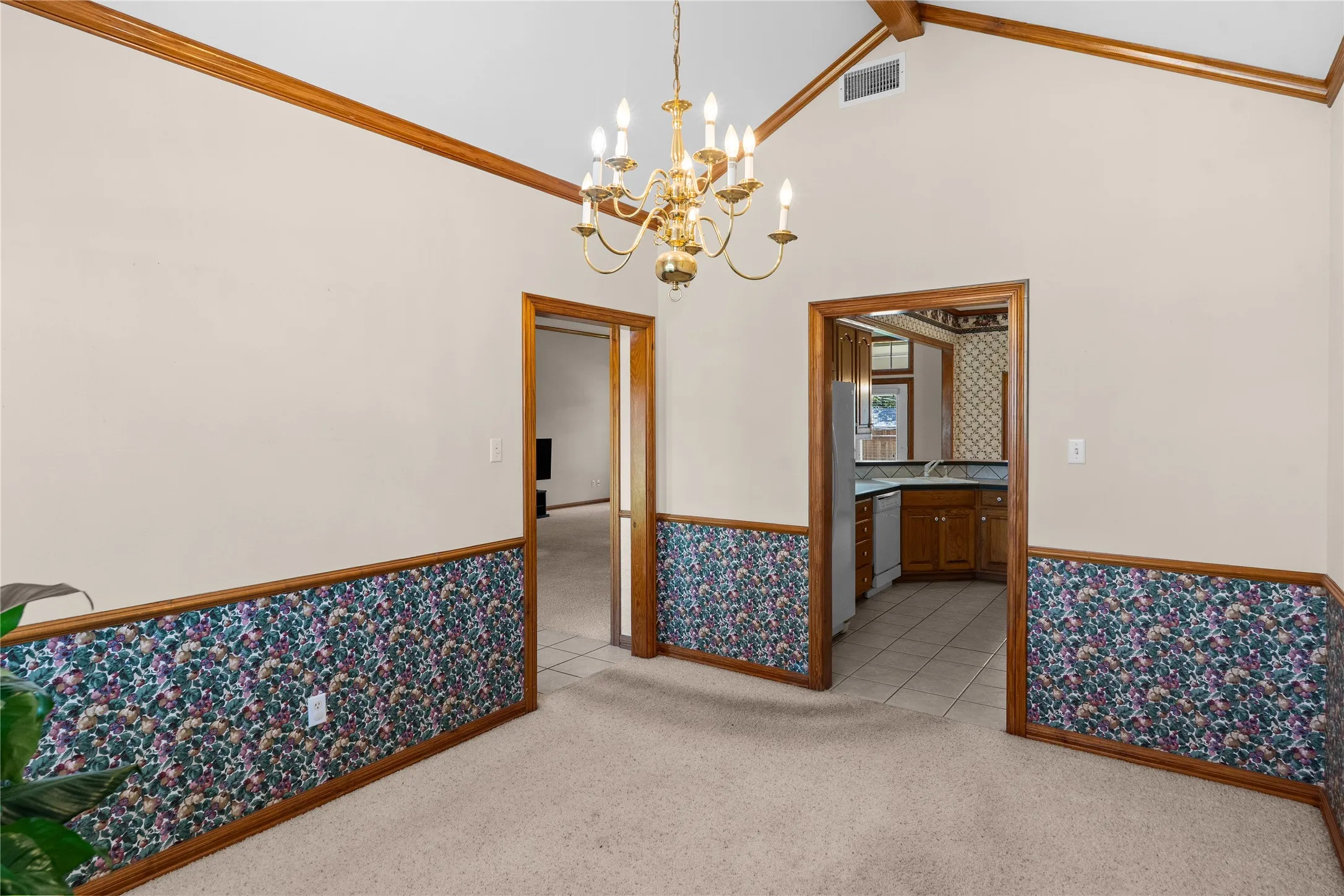 Single Family Residence For Sale in Hopkins County , 500 Kelli Circle, Sulphur Springs, Texas 75482, 3 Bedroom, 2 Bathroom, 2 Garage spaces, 2,136 Sqft, built in 1997, mls#21380519, Real Estate Agent in Sulphur Springs, Homes For Sale in Hopkins county, Homes For Sale in Sulphur Springs, Realtor in Sulphur Springs Texas, Real Estate Brokerage Independent Realty Texas, Luminita Cordes Realtor