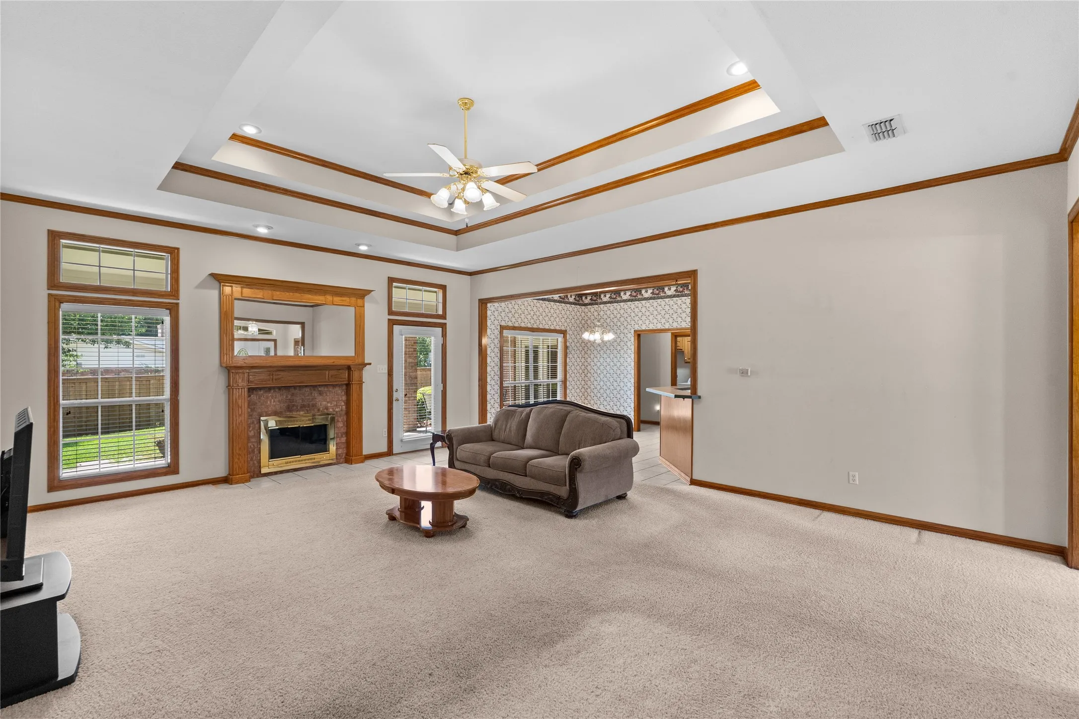 Single Family Residence For Sale in Hopkins County , 500 Kelli Circle, Sulphur Springs, Texas 75482, 3 Bedroom, 2 Bathroom, 2 Garage spaces, 2,136 Sqft, built in 1997, mls#21380519, Real Estate Agent in Sulphur Springs, Homes For Sale in Hopkins county, Homes For Sale in Sulphur Springs, Realtor in Sulphur Springs Texas, Real Estate Brokerage Independent Realty Texas, Luminita Cordes Realtor