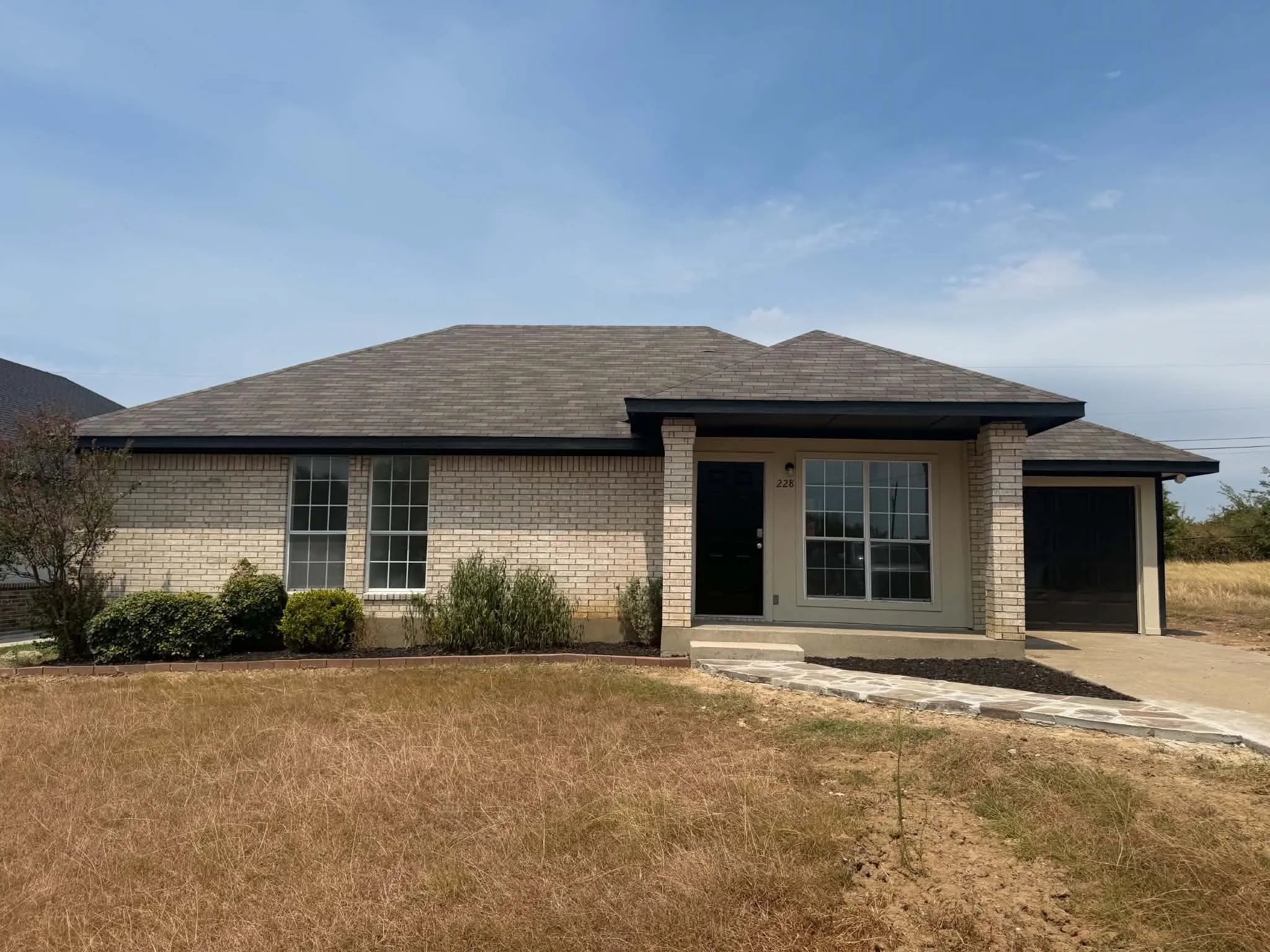 Single Family Residence For Sale in Henderson County , 228 Skiff Drive, Gun Barrel City, Texas 75156, 3 Bedroom, 2 Bathroom, Garage spaces, 1,068 Sqft, built in 1999, mls#21380829, Real Estate Agent in Gun Barrel City, Homes For Sale in Henderson county, Homes For Sale in Gun Barrel City, Realtor in Gun Barrel City Texas, Real Estate Brokerage Independent Realty Texas, Luminita Cordes Realtor