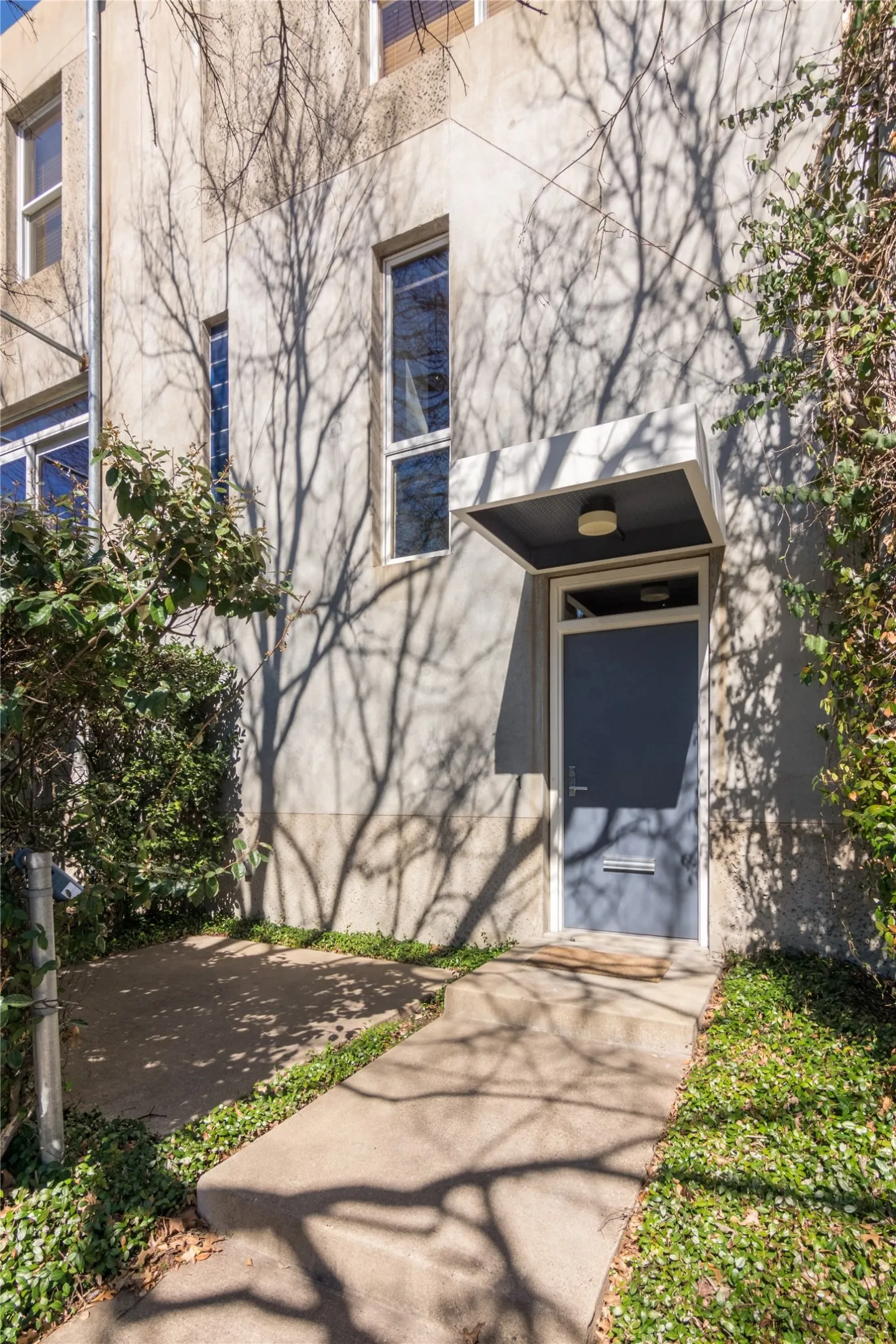 Condominium For Rent in Dallas County , 4401 Travis Street 1, Dallas, Texas 75205, 2 Bedroom, 3 Bathroom, 2 Garage spaces, 1,568 Sqft, built in 1994, mls#21380663, Real Estate Agent in Dallas, Homes For Rent in Dallas county, Homes For Rent in Dallas, Realtor in Dallas Texas, Real Estate Brokerage Independent Realty Texas, Luminita Cordes Realtor