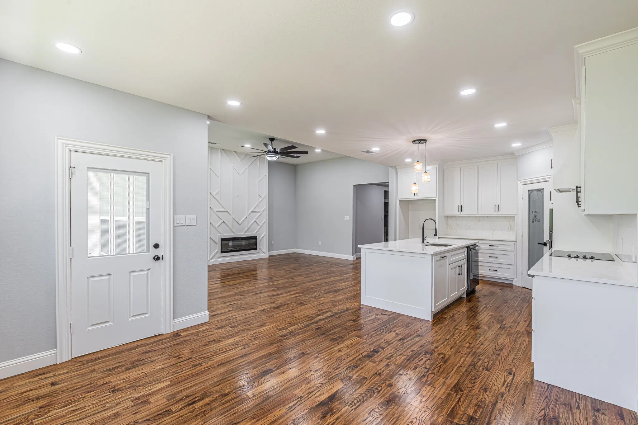 Single Family Residence For Sale in Wise County , 109 Gordons Circle, Runaway Bay, Texas 76426, 4 Bedroom, 3 Bathroom, 2 Garage spaces, 1,973 Sqft, built in 2026, mls#21380833, Real Estate Agent in Runaway Bay, Homes For Sale in Wise county, Homes For Sale in Runaway Bay, Realtor in Runaway Bay Texas, Real Estate Brokerage Independent Realty Texas, Luminita Cordes Realtor