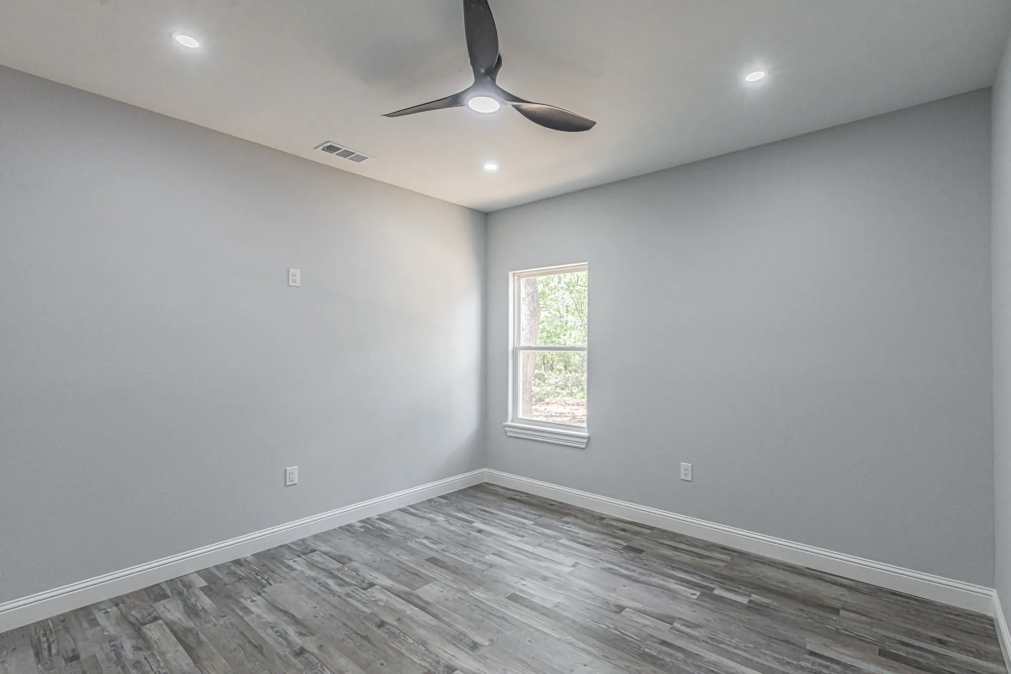 Single Family Residence For Sale in Wise County , 109 Gordons Circle, Runaway Bay, Texas 76426, 4 Bedroom, 3 Bathroom, 2 Garage spaces, 1,973 Sqft, built in 2026, mls#21380833, Real Estate Agent in Runaway Bay, Homes For Sale in Wise county, Homes For Sale in Runaway Bay, Realtor in Runaway Bay Texas, Real Estate Brokerage Independent Realty Texas, Luminita Cordes Realtor