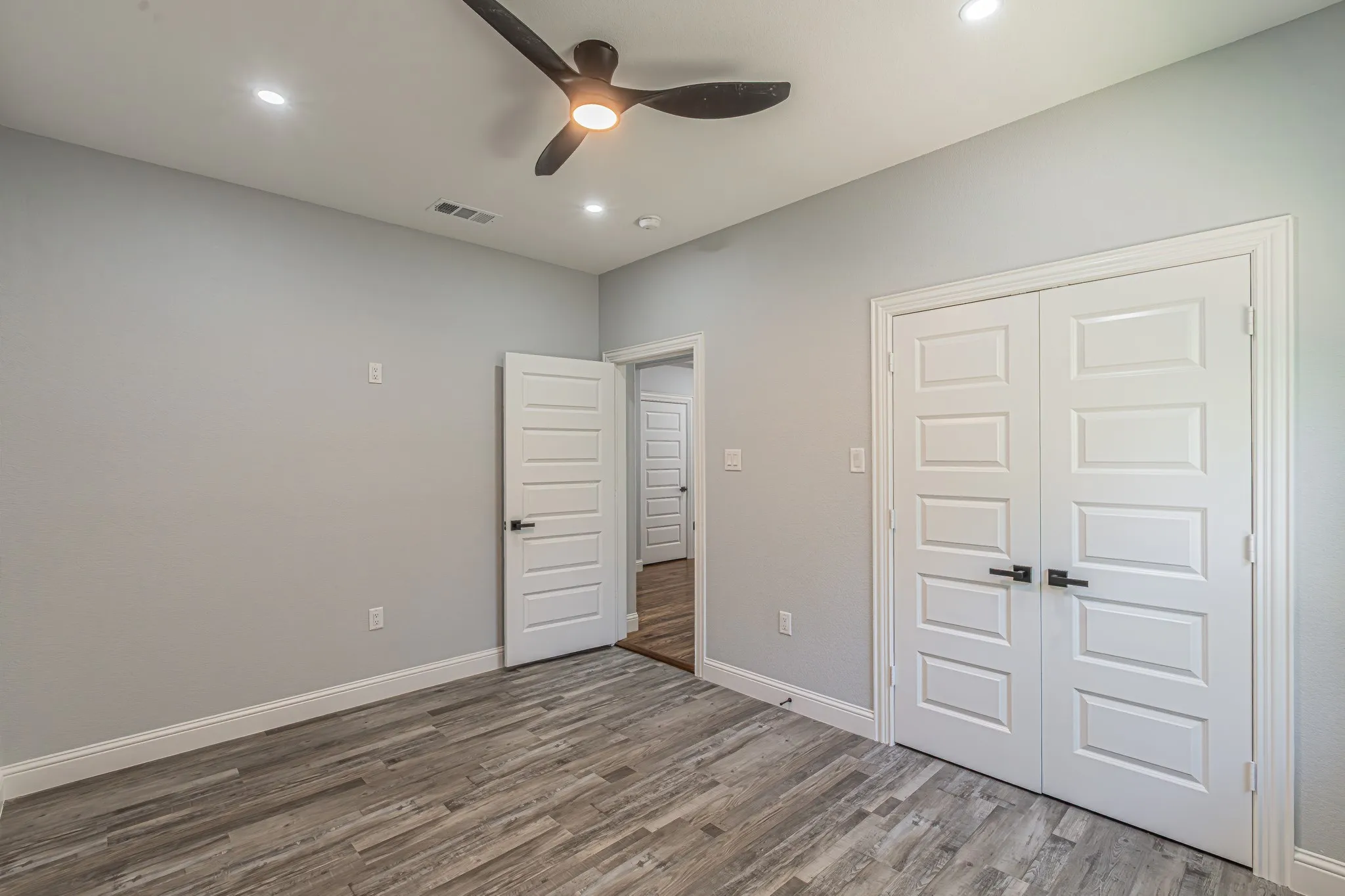 Single Family Residence For Sale in Wise County , 109 Gordons Circle, Runaway Bay, Texas 76426, 4 Bedroom, 3 Bathroom, 2 Garage spaces, 1,973 Sqft, built in 2026, mls#21380833, Real Estate Agent in Runaway Bay, Homes For Sale in Wise county, Homes For Sale in Runaway Bay, Realtor in Runaway Bay Texas, Real Estate Brokerage Independent Realty Texas, Luminita Cordes Realtor