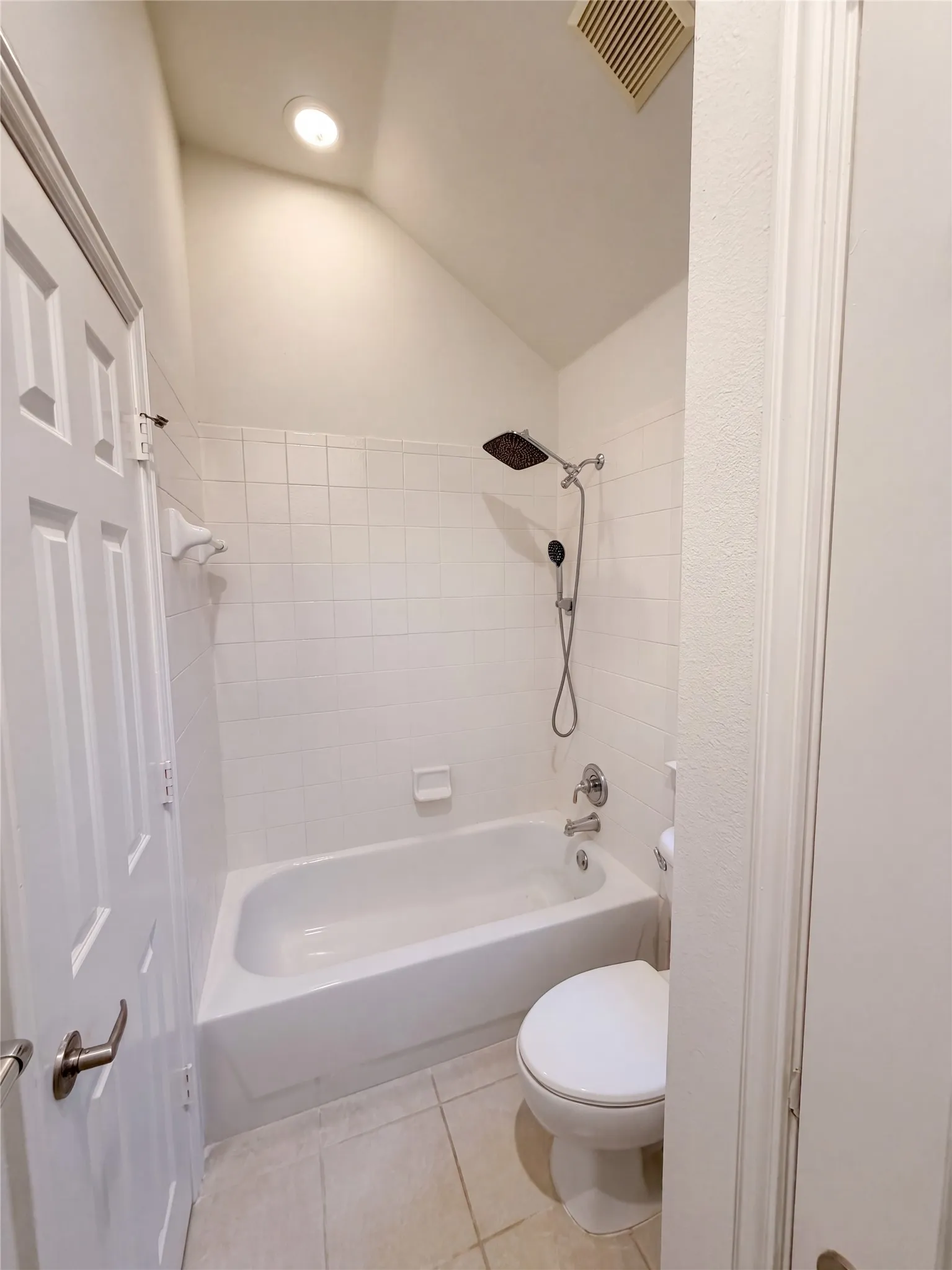 Single Family Residence For Sale in Collin County , 3228 Tearose Drive, Richardson, Texas 75082, 5 Bedroom, 4 Bathroom, 2 Garage spaces, 3,390 Sqft, built in 2002, mls#21380831, Real Estate Agent in Richardson, Homes For Sale in Collin county, Homes For Sale in Richardson, Realtor in Richardson Texas, Real Estate Brokerage Independent Realty Texas, Luminita Cordes Realtor