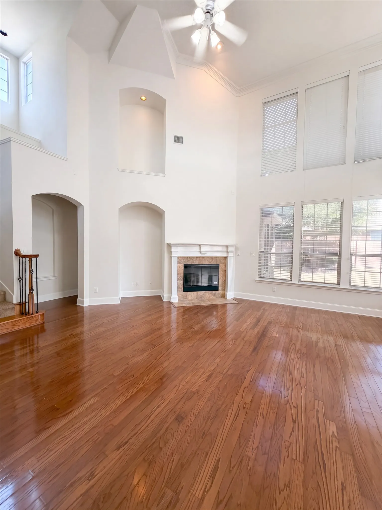Single Family Residence For Sale in Collin County , 3228 Tearose Drive, Richardson, Texas 75082, 5 Bedroom, 4 Bathroom, 2 Garage spaces, 3,390 Sqft, built in 2002, mls#21380831, Real Estate Agent in Richardson, Homes For Sale in Collin county, Homes For Sale in Richardson, Realtor in Richardson Texas, Real Estate Brokerage Independent Realty Texas, Luminita Cordes Realtor