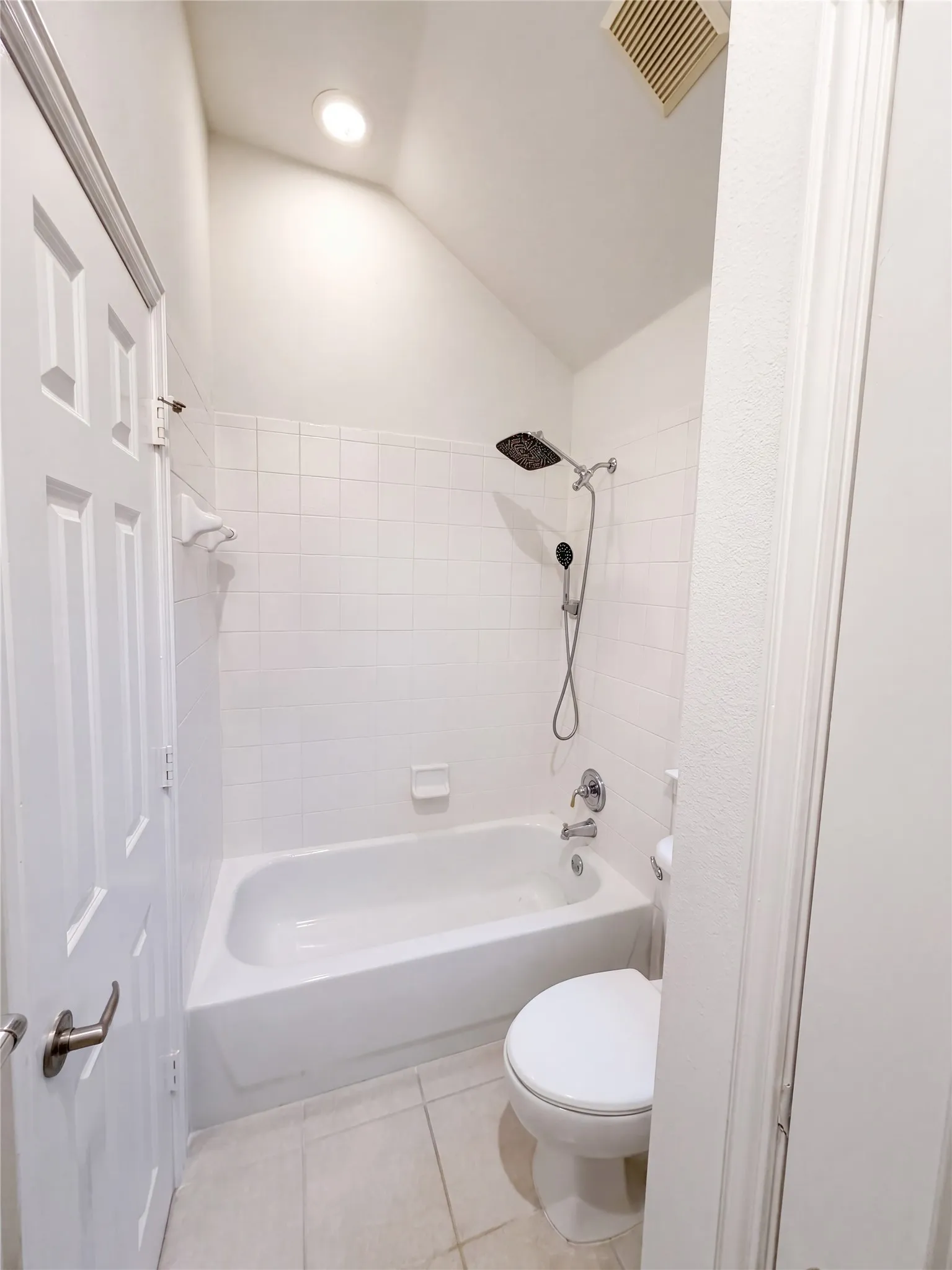Single Family Residence For Sale in Collin County , 3228 Tearose Drive, Richardson, Texas 75082, 5 Bedroom, 4 Bathroom, 2 Garage spaces, 3,390 Sqft, built in 2002, mls#21380831, Real Estate Agent in Richardson, Homes For Sale in Collin county, Homes For Sale in Richardson, Realtor in Richardson Texas, Real Estate Brokerage Independent Realty Texas, Luminita Cordes Realtor