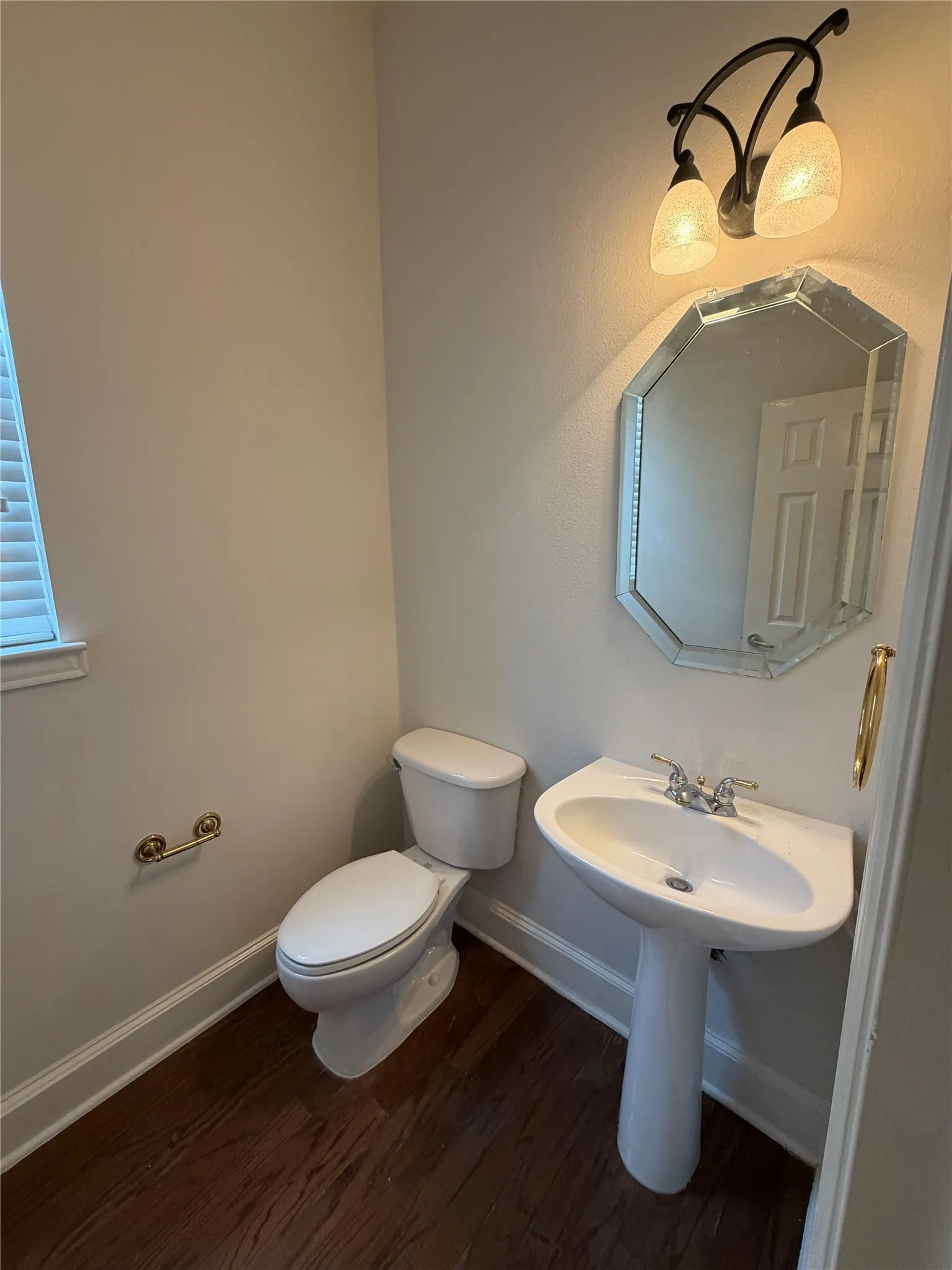 Single Family Residence For Sale in Collin County , 3228 Tearose Drive, Richardson, Texas 75082, 5 Bedroom, 4 Bathroom, 2 Garage spaces, 3,390 Sqft, built in 2002, mls#21380831, Real Estate Agent in Richardson, Homes For Sale in Collin county, Homes For Sale in Richardson, Realtor in Richardson Texas, Real Estate Brokerage Independent Realty Texas, Luminita Cordes Realtor