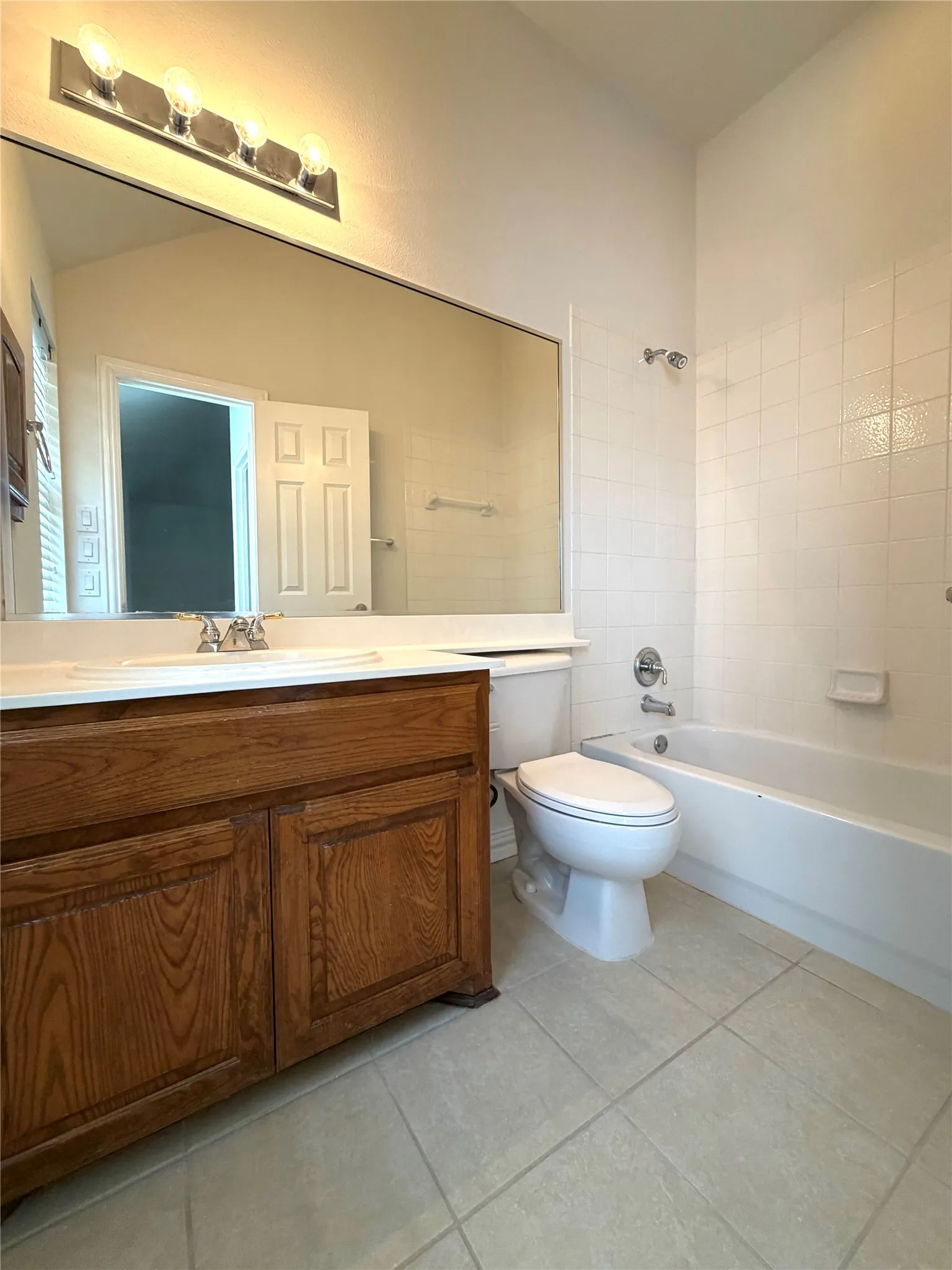 Single Family Residence For Sale in Collin County , 3228 Tearose Drive, Richardson, Texas 75082, 5 Bedroom, 4 Bathroom, 2 Garage spaces, 3,390 Sqft, built in 2002, mls#21380831, Real Estate Agent in Richardson, Homes For Sale in Collin county, Homes For Sale in Richardson, Realtor in Richardson Texas, Real Estate Brokerage Independent Realty Texas, Luminita Cordes Realtor