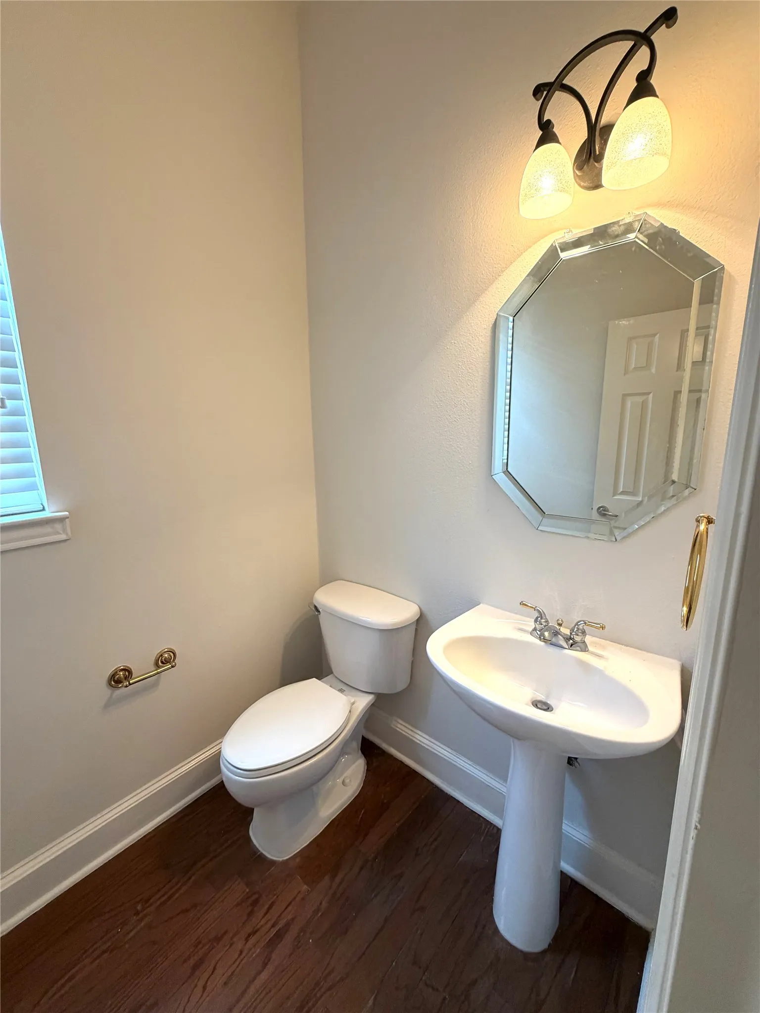 Single Family Residence For Sale in Collin County , 3228 Tearose Drive, Richardson, Texas 75082, 5 Bedroom, 4 Bathroom, 2 Garage spaces, 3,390 Sqft, built in 2002, mls#21380831, Real Estate Agent in Richardson, Homes For Sale in Collin county, Homes For Sale in Richardson, Realtor in Richardson Texas, Real Estate Brokerage Independent Realty Texas, Luminita Cordes Realtor