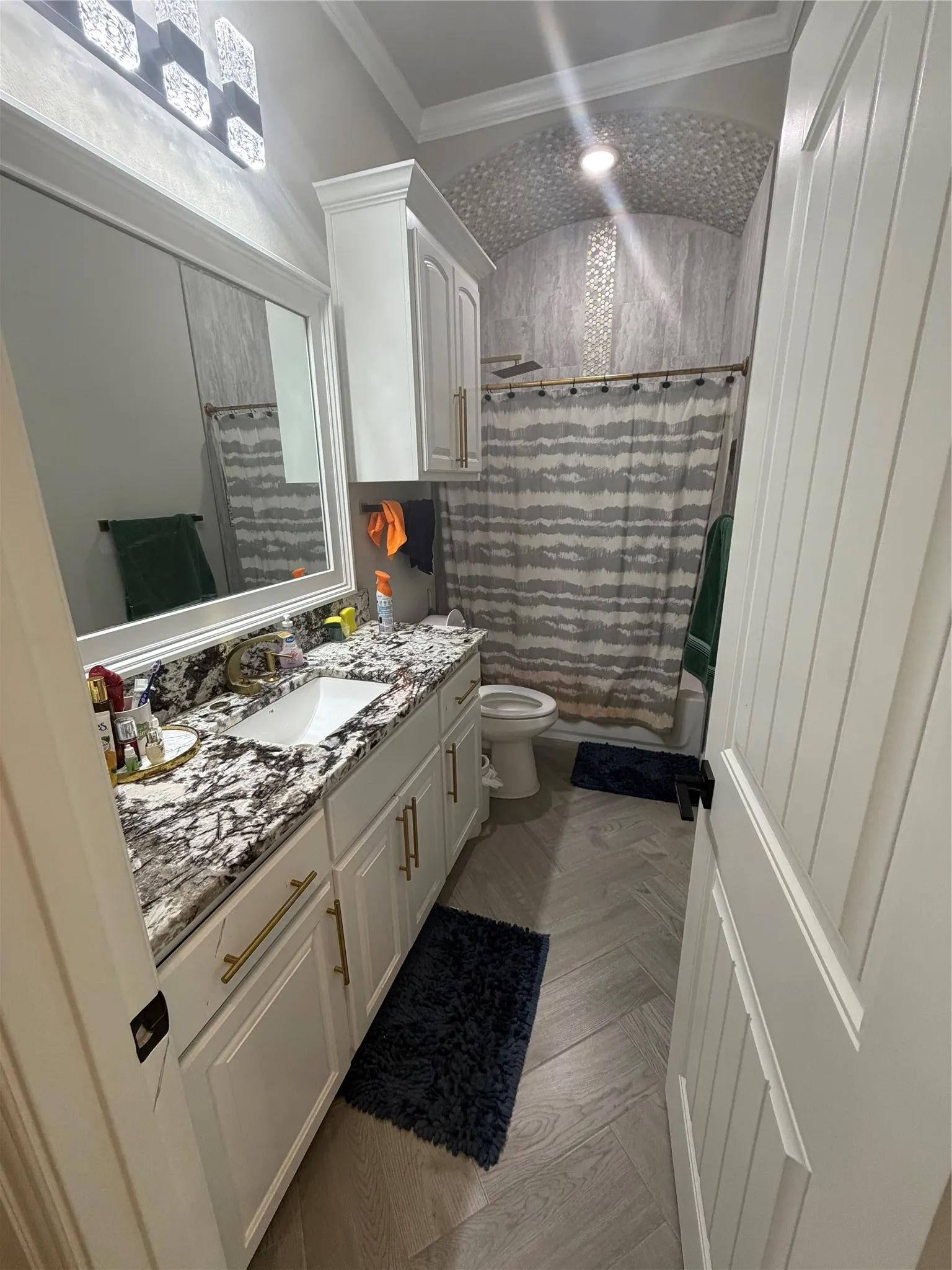 Single Family Residence For Rent in Hood County , 4005 Gallivant Drive, Granbury, Texas 76049, 4 Bedroom, 2 Bathroom, 2 Garage spaces, 2,026 Sqft, built in 2022, mls#21380761, Real Estate Agent in Granbury, Homes For Rent in Hood county, Homes For Rent in Granbury, Realtor in Granbury Texas, Real Estate Brokerage Independent Realty Texas, Luminita Cordes Realtor
