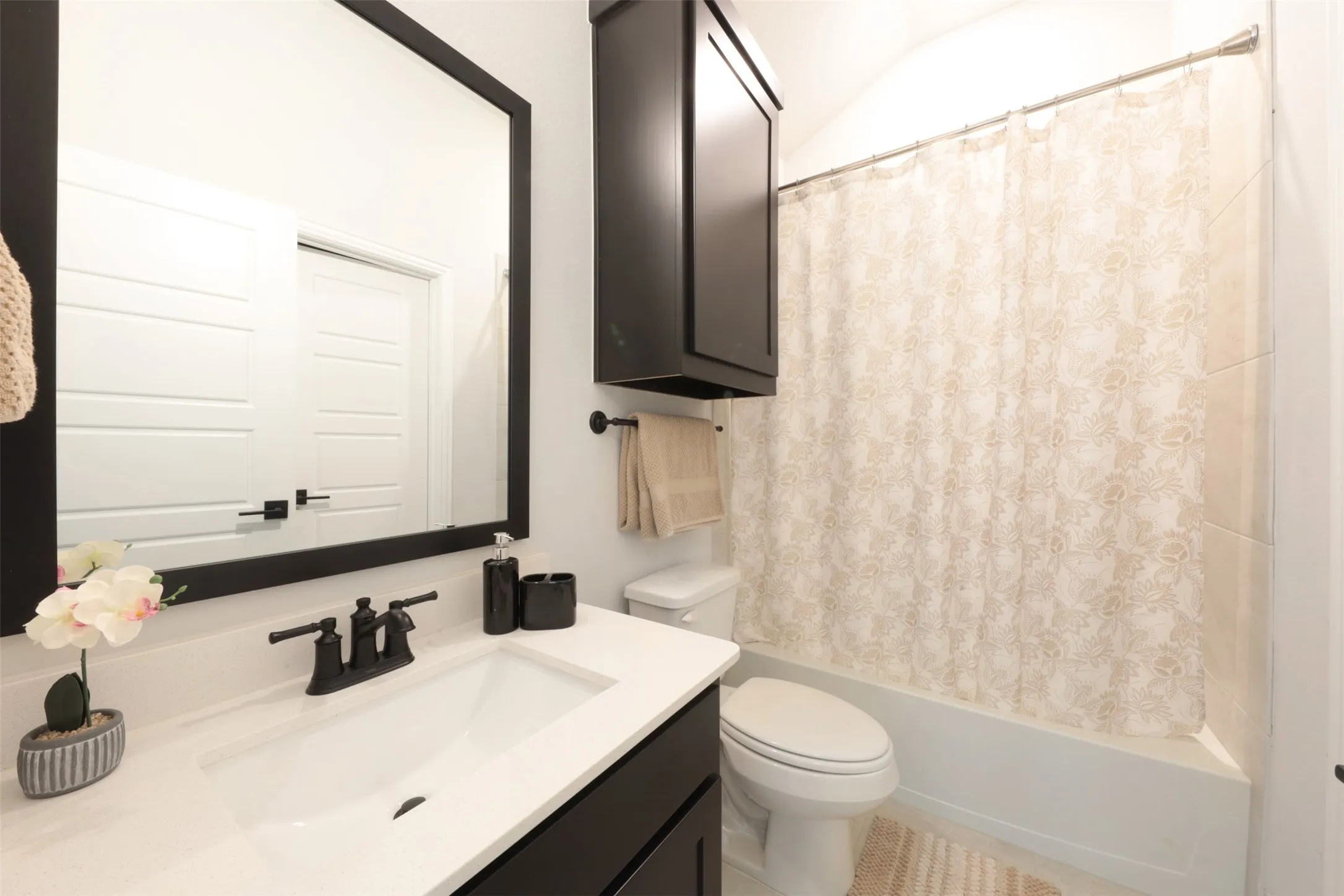 Single Family Residence For Sale in Denton County , 3101 Sherlock Lane, Copper Canyon, Texas 75077, 5 Bedroom, 6 Bathroom, 3 Garage spaces, 4,421 Sqft, built in 2023, mls#21371599, Real Estate Agent in Copper Canyon, Homes For Sale in Denton county, Homes For Sale in Copper Canyon, Realtor in Copper Canyon Texas, Real Estate Brokerage Independent Realty Texas, Luminita Cordes Realtor