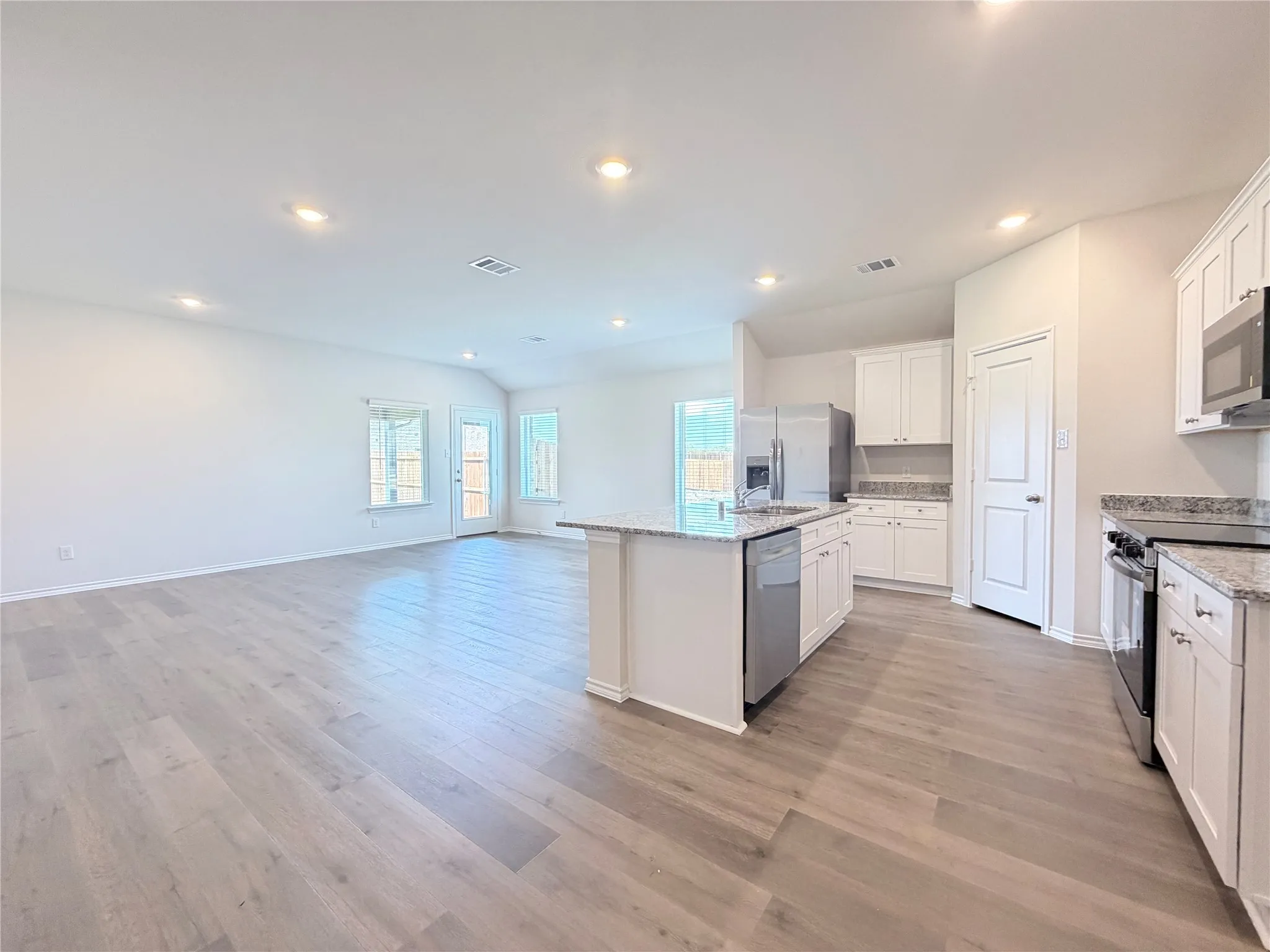 Single Family Residence For Rent in Collin County , 629 Dunhill Road, Nevada, Texas 75173, 4 Bedroom, 3 Bathroom, 2 Garage spaces, 2,089 Sqft, built in 2026, mls#21380853, Real Estate Agent in Nevada, Homes For Rent in Collin county, Homes For Rent in Nevada, Realtor in Nevada Texas, Real Estate Brokerage Independent Realty Texas, Luminita Cordes Realtor