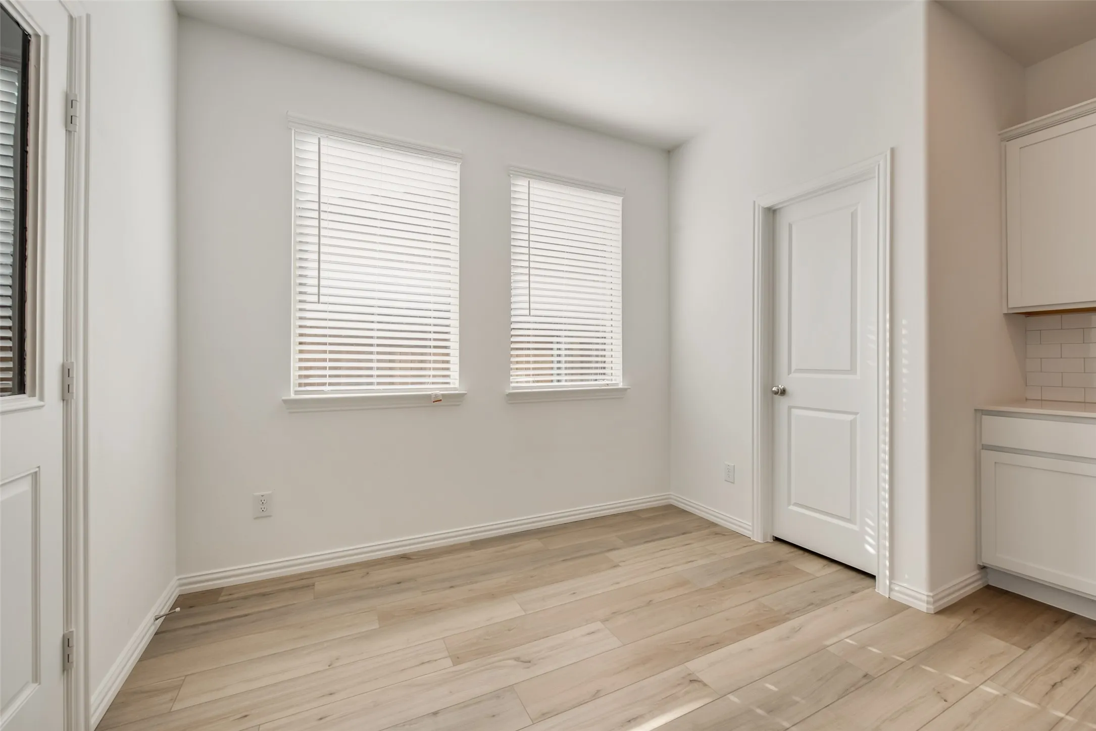 Single Family Residence For Rent in Denton County , 3009 Sovereignty Drive, Denton, Texas 76207, 4 Bedroom, 2 Bathroom, 2 Garage spaces, 1,999 Sqft, built in 2022, mls#21380260, Real Estate Agent in Denton, Homes For Rent in Denton county, Homes For Rent in Denton, Realtor in Denton Texas, Real Estate Brokerage Independent Realty Texas, Luminita Cordes Realtor