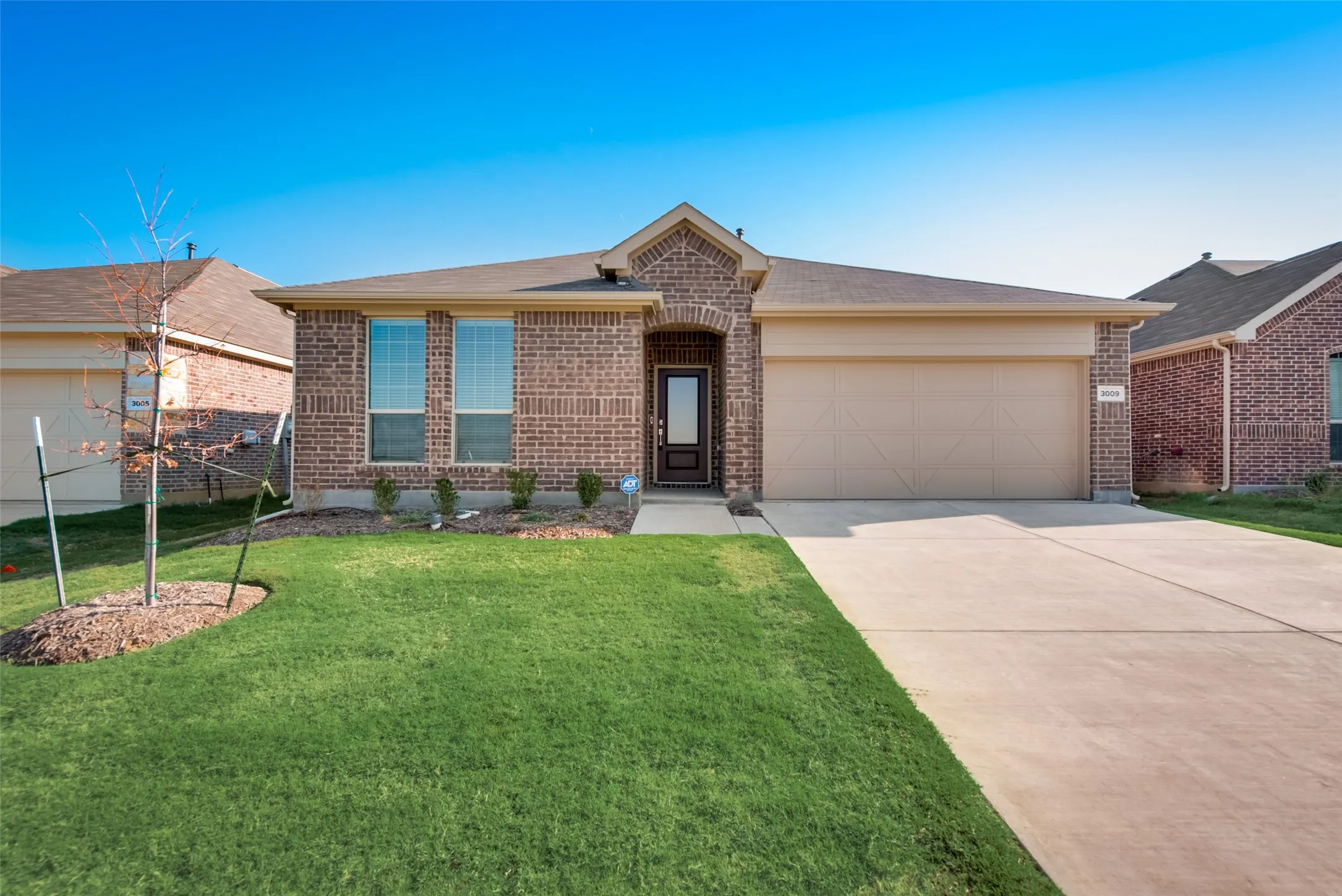 Single Family Residence For Rent in Denton County , 3009 Sovereignty Drive, Denton, Texas 76207, 4 Bedroom, 2 Bathroom, 2 Garage spaces, 1,999 Sqft, built in 2022, mls#21380260, Real Estate Agent in Denton, Homes For Rent in Denton county, Homes For Rent in Denton, Realtor in Denton Texas, Real Estate Brokerage Independent Realty Texas, Luminita Cordes Realtor
