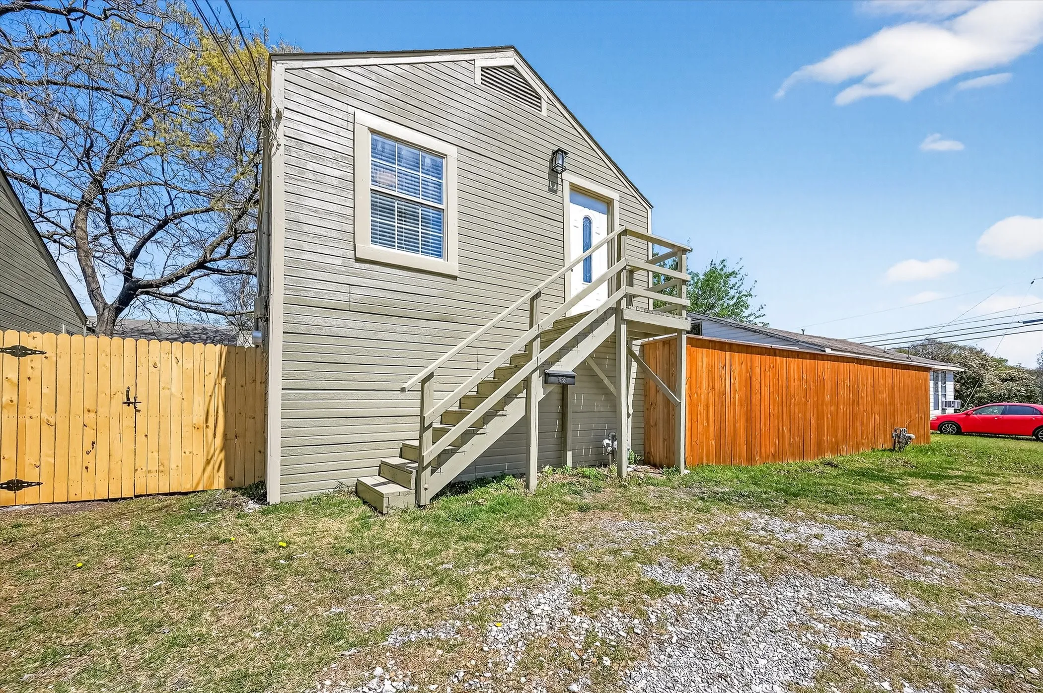 Apartment For Rent in Collin County , 115 S Morris Street 1/2, Mc Kinney, Texas 75069, 1 Bedroom, 1 Bathroom, Garage spaces, 400 Sqft, built in 1950, mls#21380703, Real Estate Agent in Mc Kinney, Homes For Rent in Collin county, Homes For Rent in Mc Kinney, Realtor in Mc Kinney Texas, Real Estate Brokerage Independent Realty Texas, Luminita Cordes Realtor