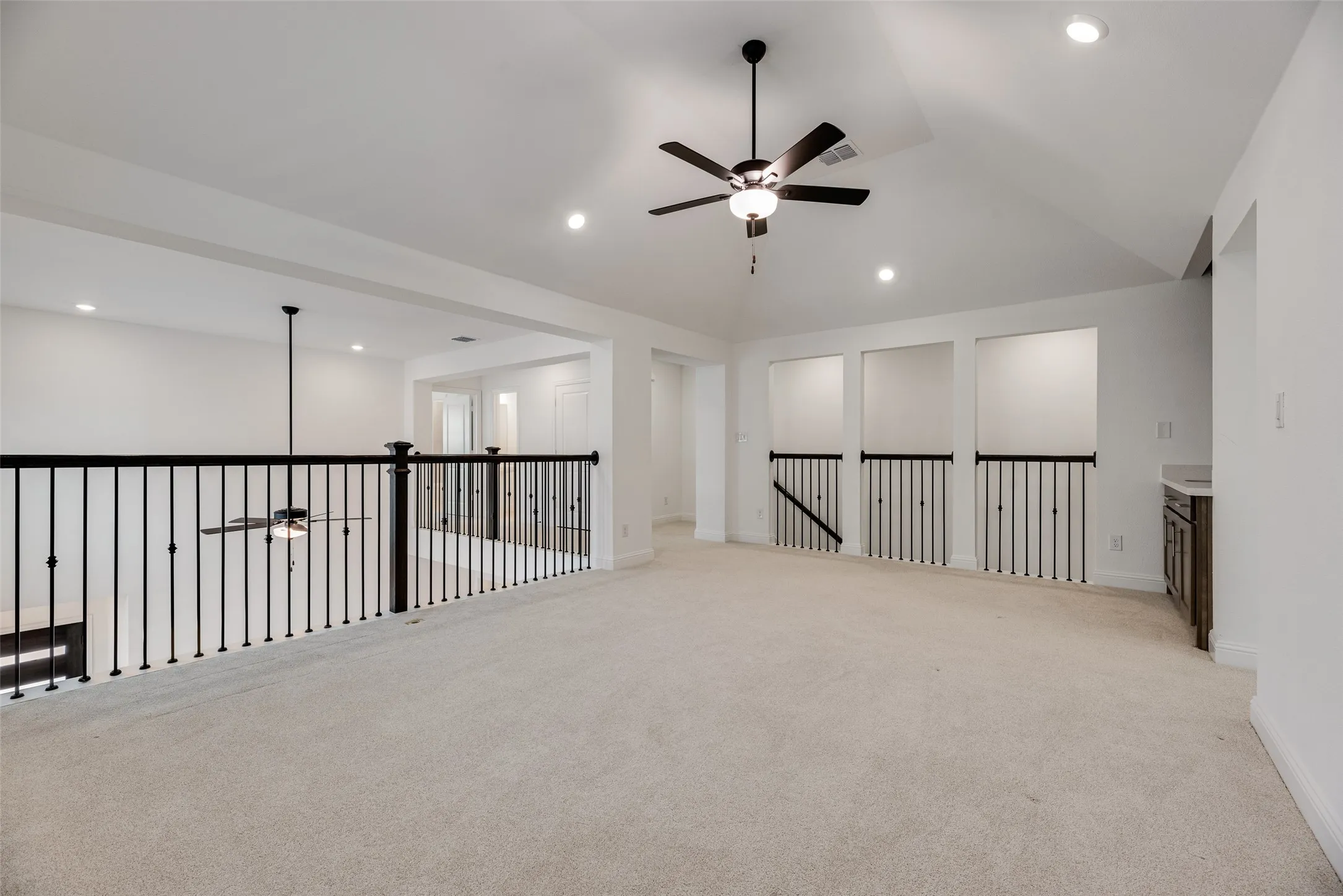 Single Family Residence For Sale in Denton County , 3380 Betony Street, Frisco, Texas 75033, 3 Bedroom, 4 Bathroom, 2 Garage spaces, 2,483 Sqft, built in 2024, mls#21380857, Real Estate Agent in Frisco, Homes For Sale in Denton county, Homes For Sale in Frisco, Realtor in Frisco Texas, Real Estate Brokerage Independent Realty Texas, Luminita Cordes Realtor