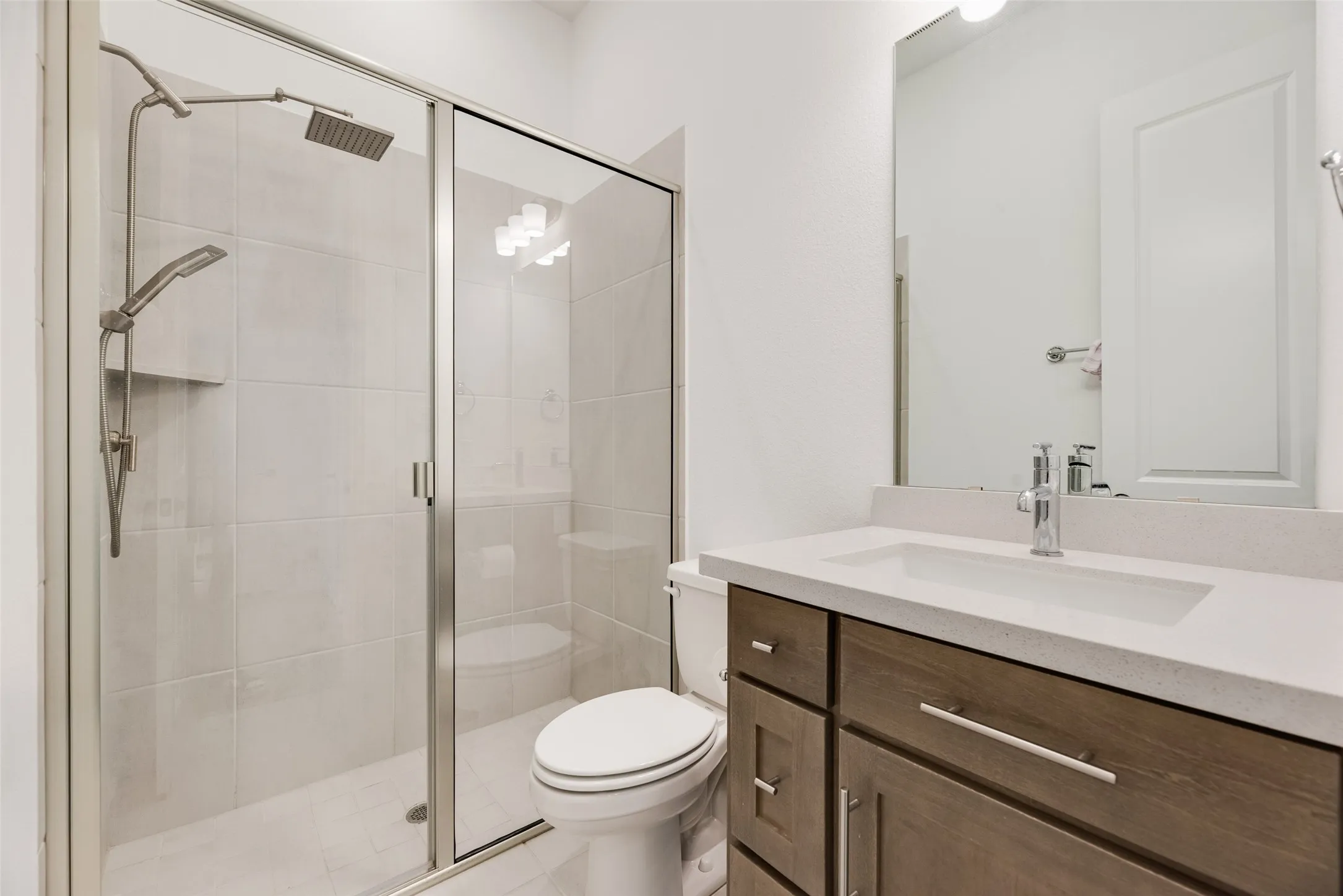 Single Family Residence For Sale in Denton County , 3380 Betony Street, Frisco, Texas 75033, 3 Bedroom, 4 Bathroom, 2 Garage spaces, 2,483 Sqft, built in 2024, mls#21380857, Real Estate Agent in Frisco, Homes For Sale in Denton county, Homes For Sale in Frisco, Realtor in Frisco Texas, Real Estate Brokerage Independent Realty Texas, Luminita Cordes Realtor