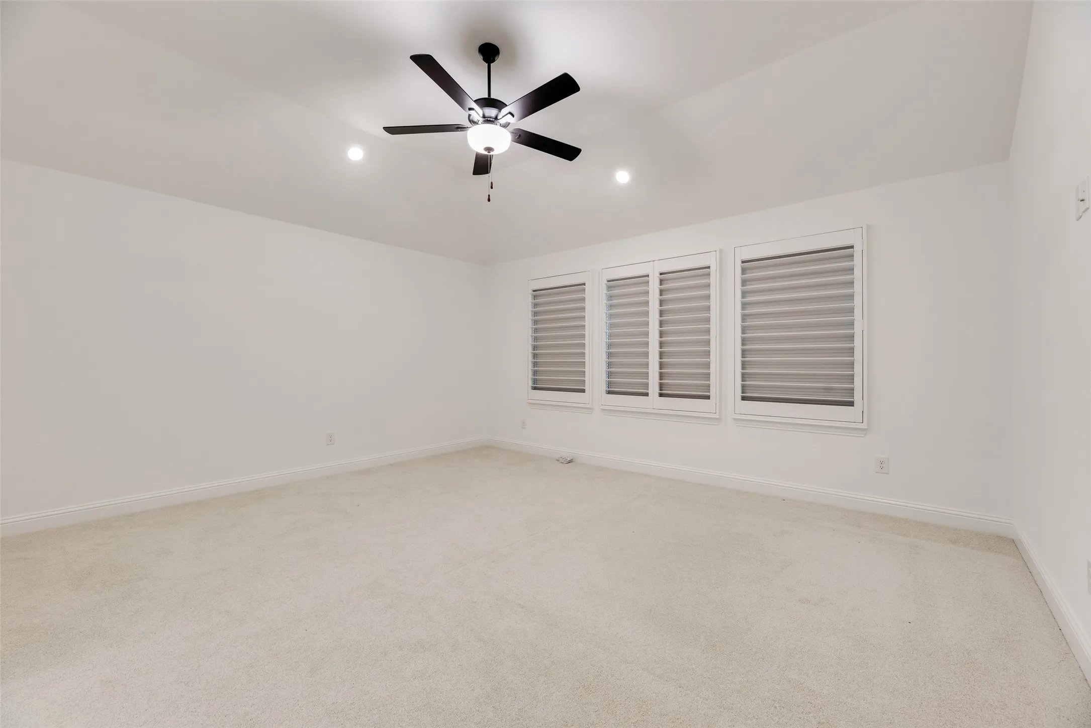 Single Family Residence For Sale in Denton County , 3380 Betony Street, Frisco, Texas 75033, 3 Bedroom, 4 Bathroom, 2 Garage spaces, 2,483 Sqft, built in 2024, mls#21380857, Real Estate Agent in Frisco, Homes For Sale in Denton county, Homes For Sale in Frisco, Realtor in Frisco Texas, Real Estate Brokerage Independent Realty Texas, Luminita Cordes Realtor