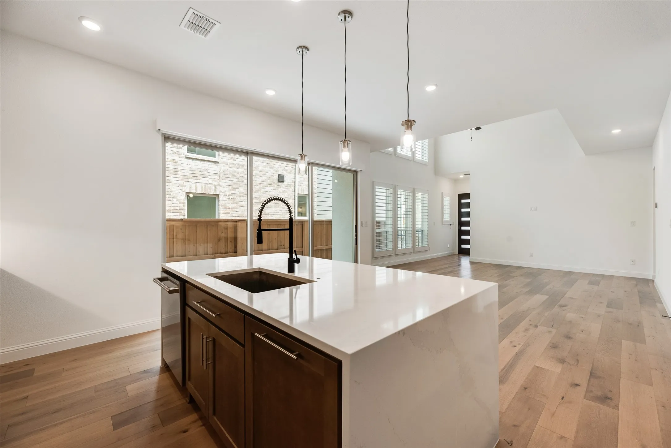 Single Family Residence For Sale in Denton County , 3380 Betony Street, Frisco, Texas 75033, 3 Bedroom, 4 Bathroom, 2 Garage spaces, 2,483 Sqft, built in 2024, mls#21380857, Real Estate Agent in Frisco, Homes For Sale in Denton county, Homes For Sale in Frisco, Realtor in Frisco Texas, Real Estate Brokerage Independent Realty Texas, Luminita Cordes Realtor