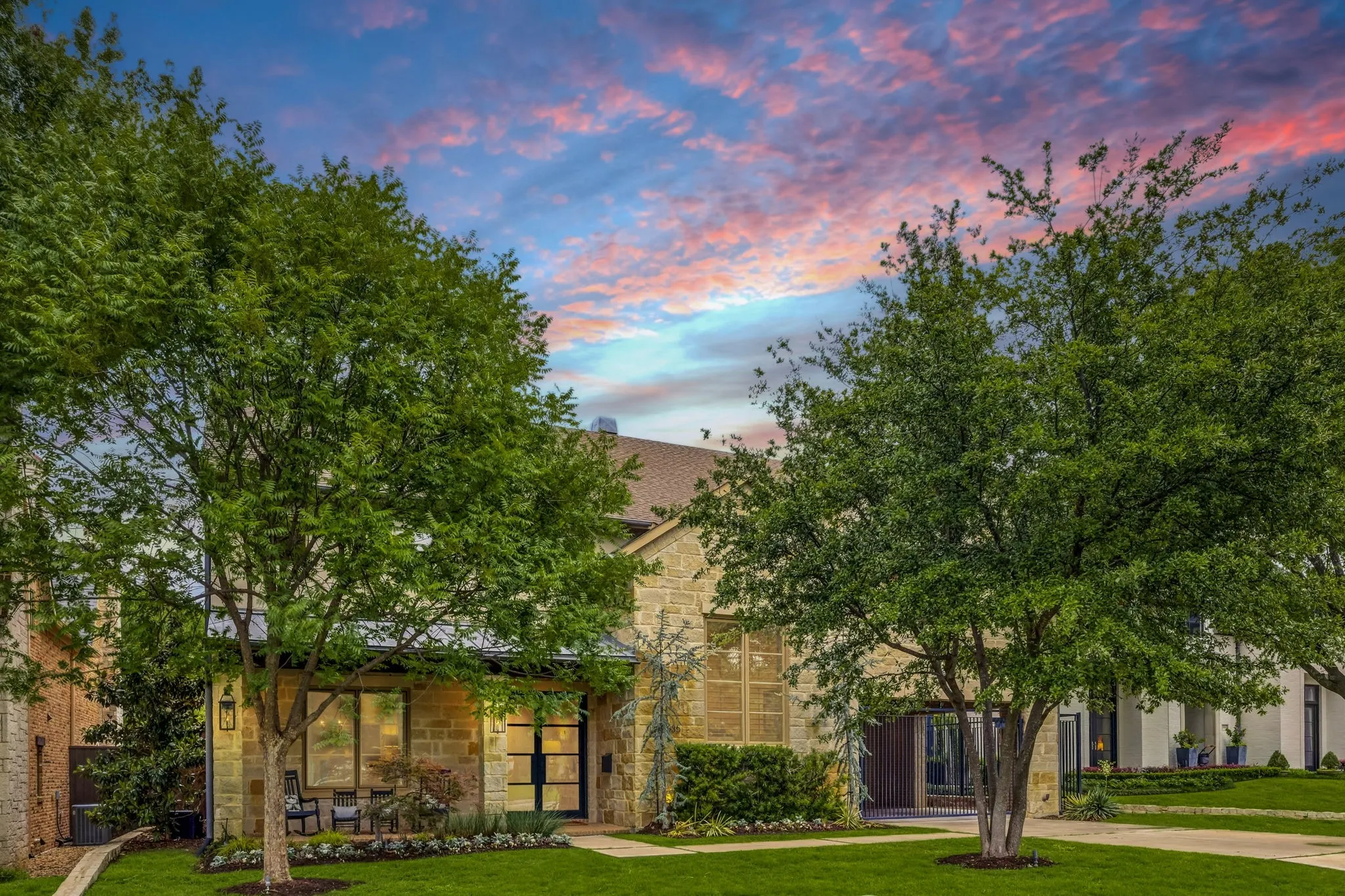 Single Family Residence For Sale in Dallas County , 6635 Park Lane, Dallas, Texas 75225, 5 Bedroom, 5 Bathroom, 2 Garage spaces, 5,582 Sqft, built in 2014, mls#21373856, Real Estate Agent in Dallas, Homes For Sale in Dallas county, Homes For Sale in Dallas, Realtor in Dallas Texas, Real Estate Brokerage Independent Realty Texas, Luminita Cordes Realtor